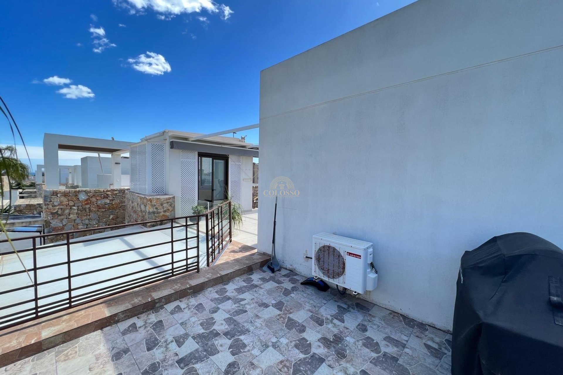 Resale - Villa de Lujo -
Orihuela Costa - Montezenia