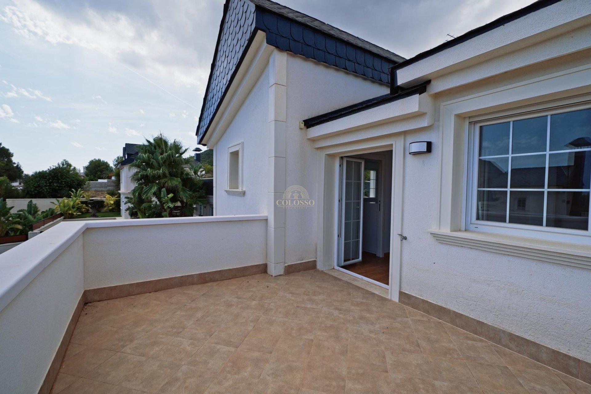 Resale - Villa de Lujo -
Polop - Urbanizaciones