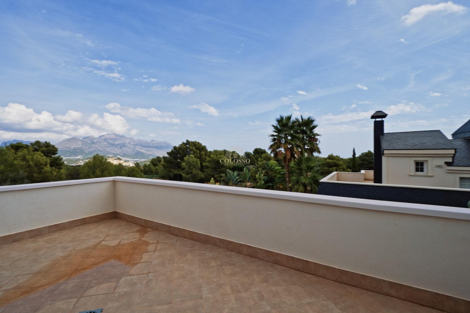 Resale - Villa de Lujo -
Polop - Urbanizaciones