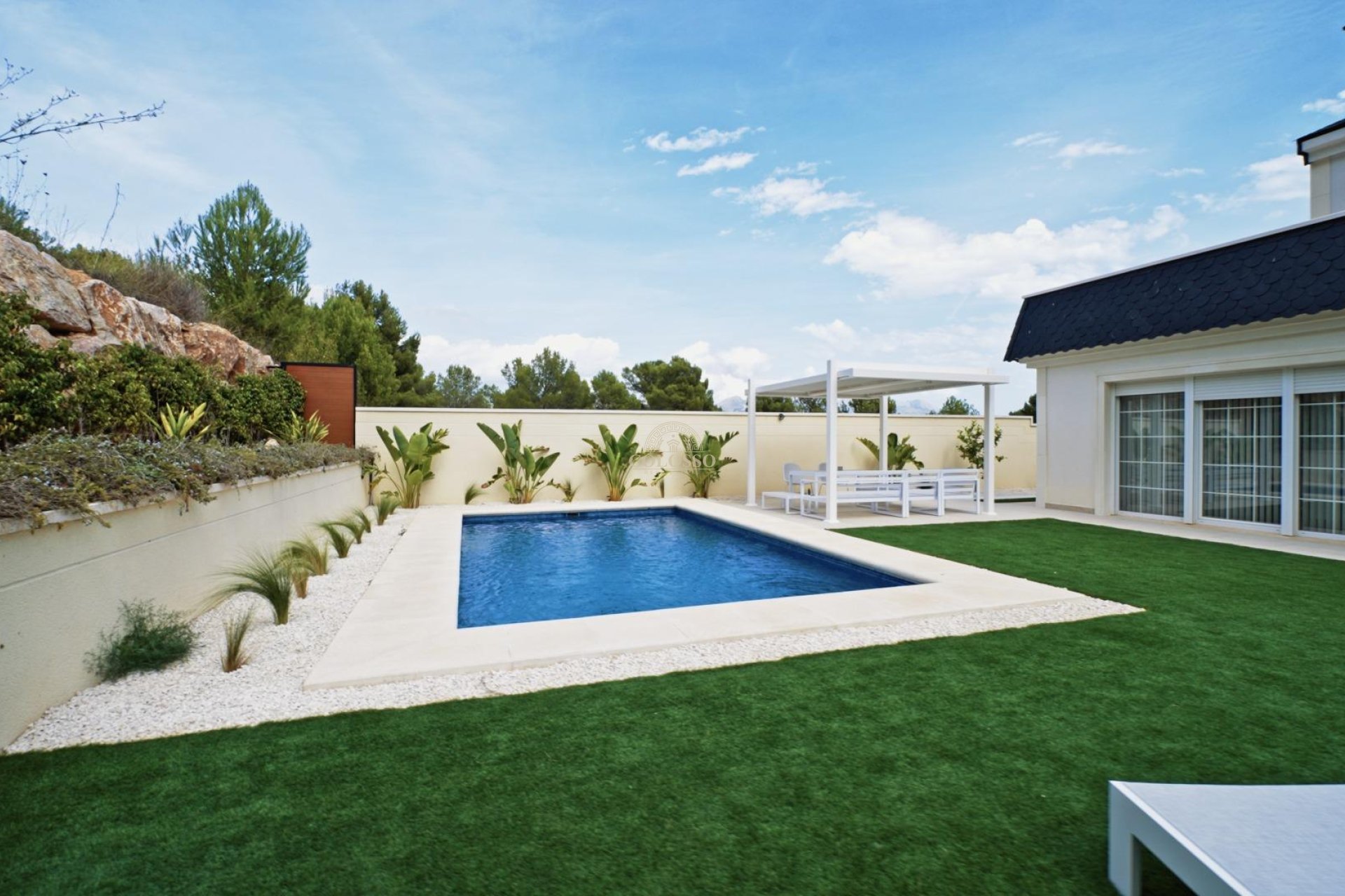 Resale - Villa de Lujo -
Polop - Urbanizaciones