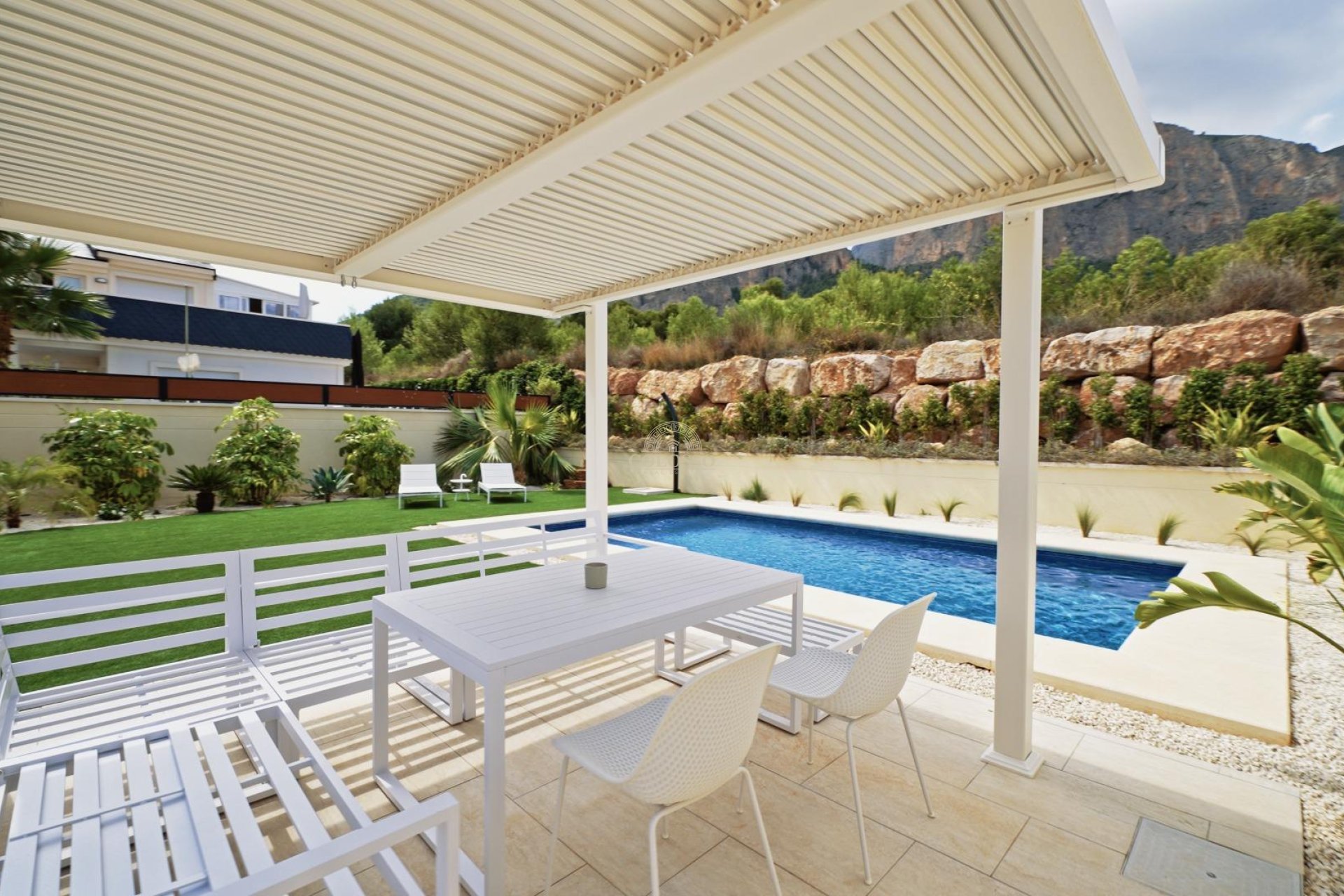 Resale - Villa de Lujo -
Polop - Urbanizaciones