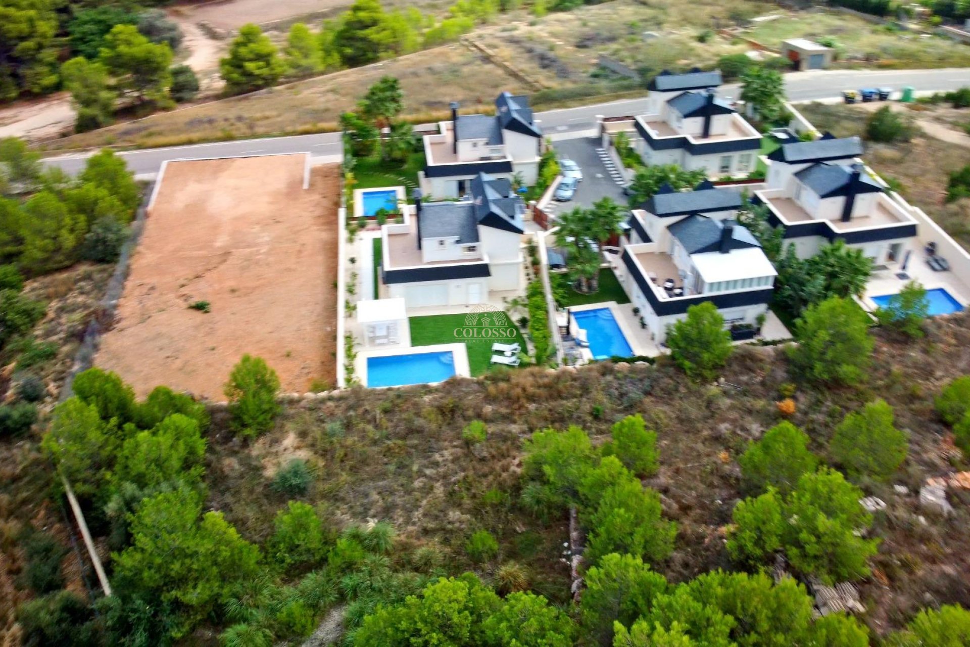 Resale - Villa de Lujo -
Polop - Urbanizaciones