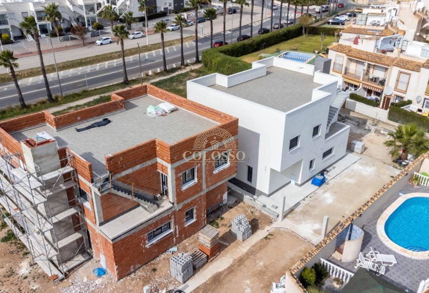 Resale - Villa de Lujo -
Torrevieja - Aguas nuevas 1