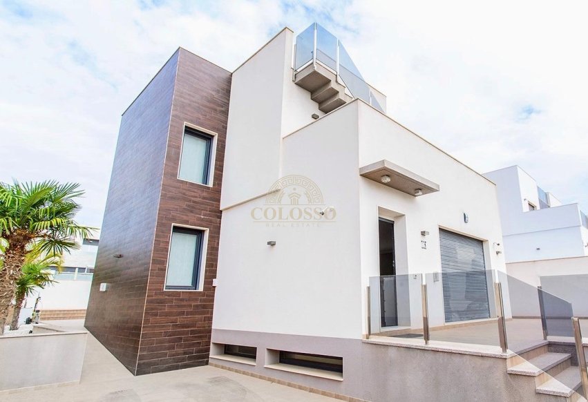 Resale - Villa de Lujo -
Torrevieja - Torreblanca