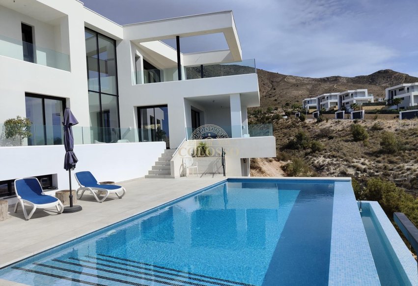 Resale - Villa -
Finestrat - Balcón de finestrat