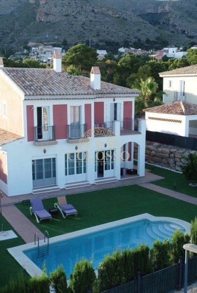 Resale - Villa -
Finestrat - Sierra cortina