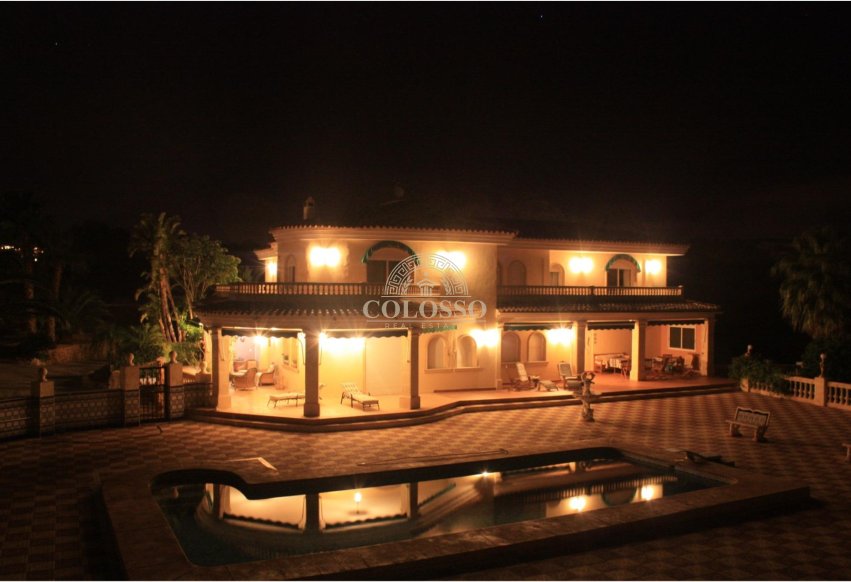 Resale - Villa -
l'Alfas del Pi - Alfaz Del Sol