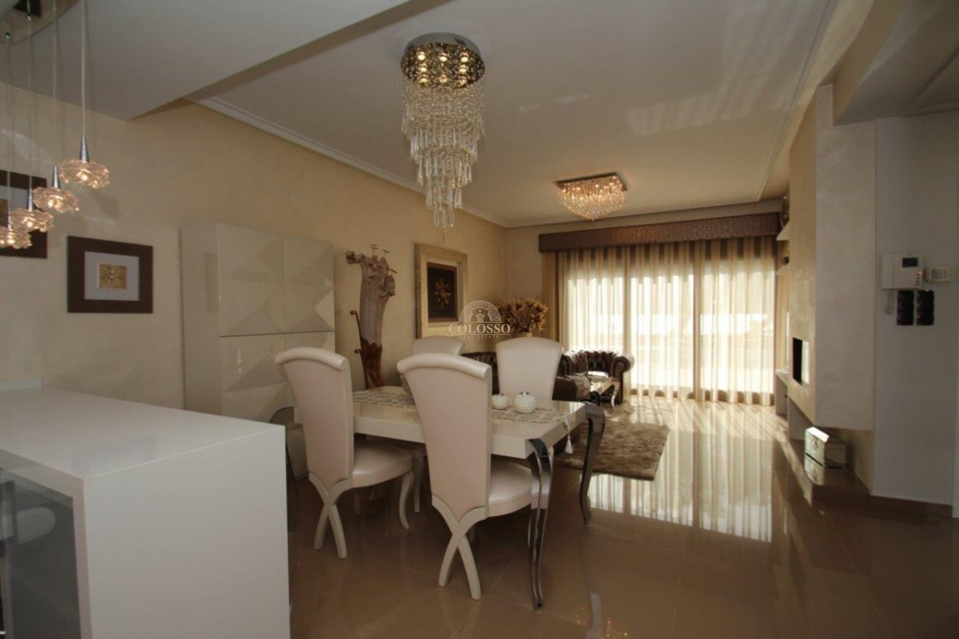 Resale - Villa -
Orihuela Costa - Campoamor