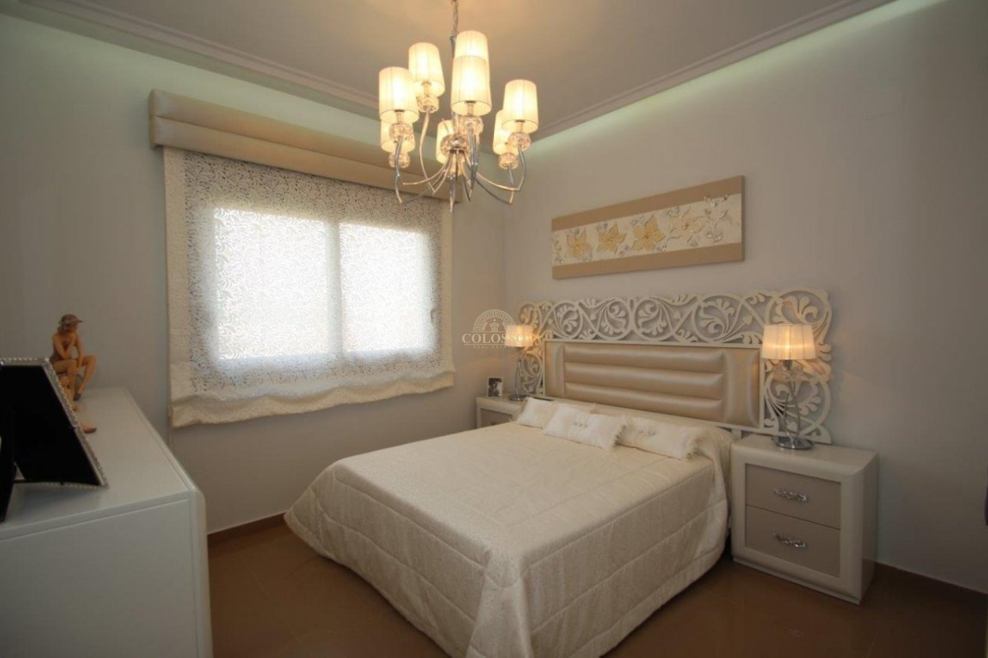 Resale - Villa -
Orihuela Costa - Campoamor