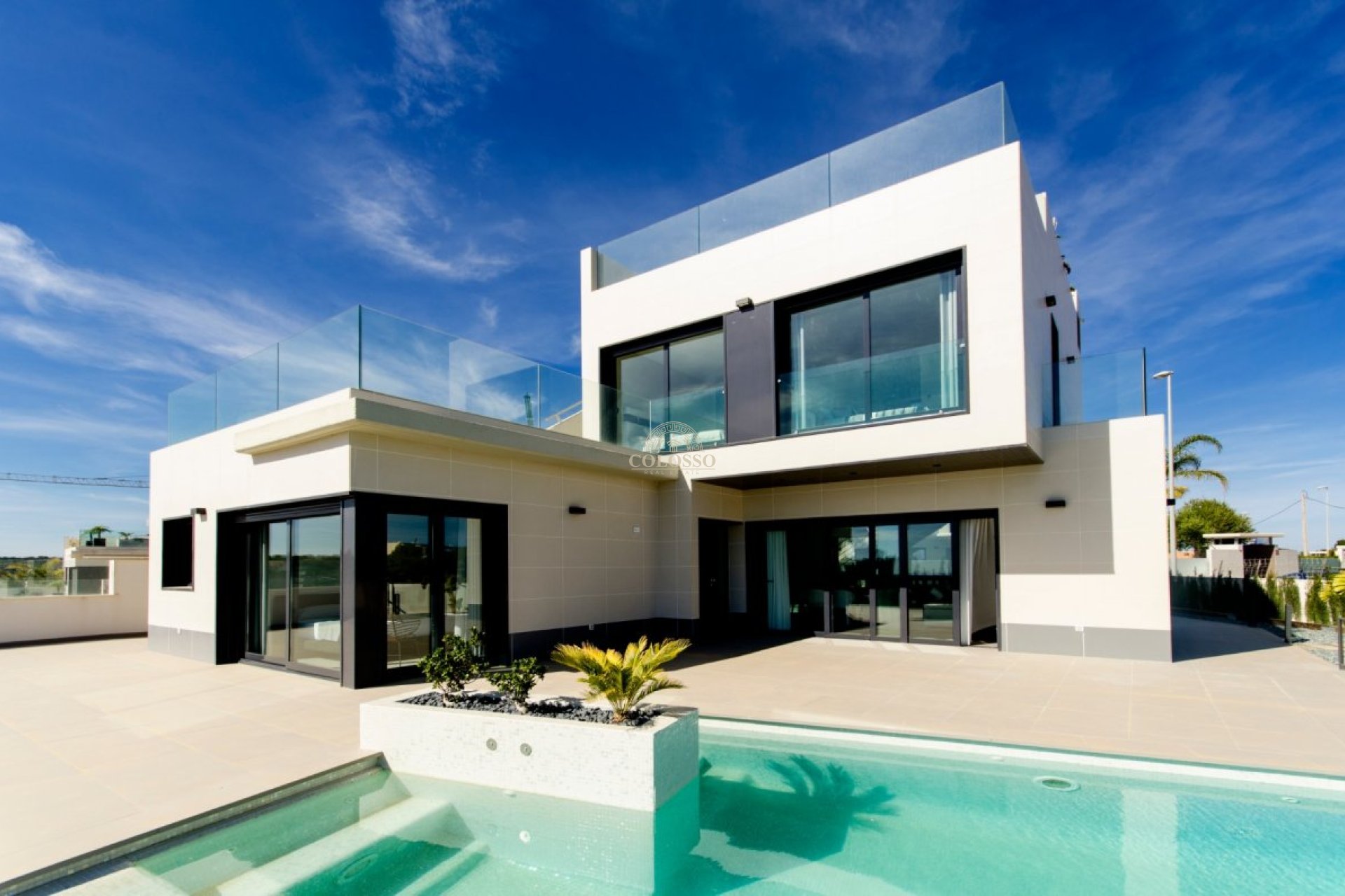 Resale - Villa -
Orihuela Costa - Campoamor
