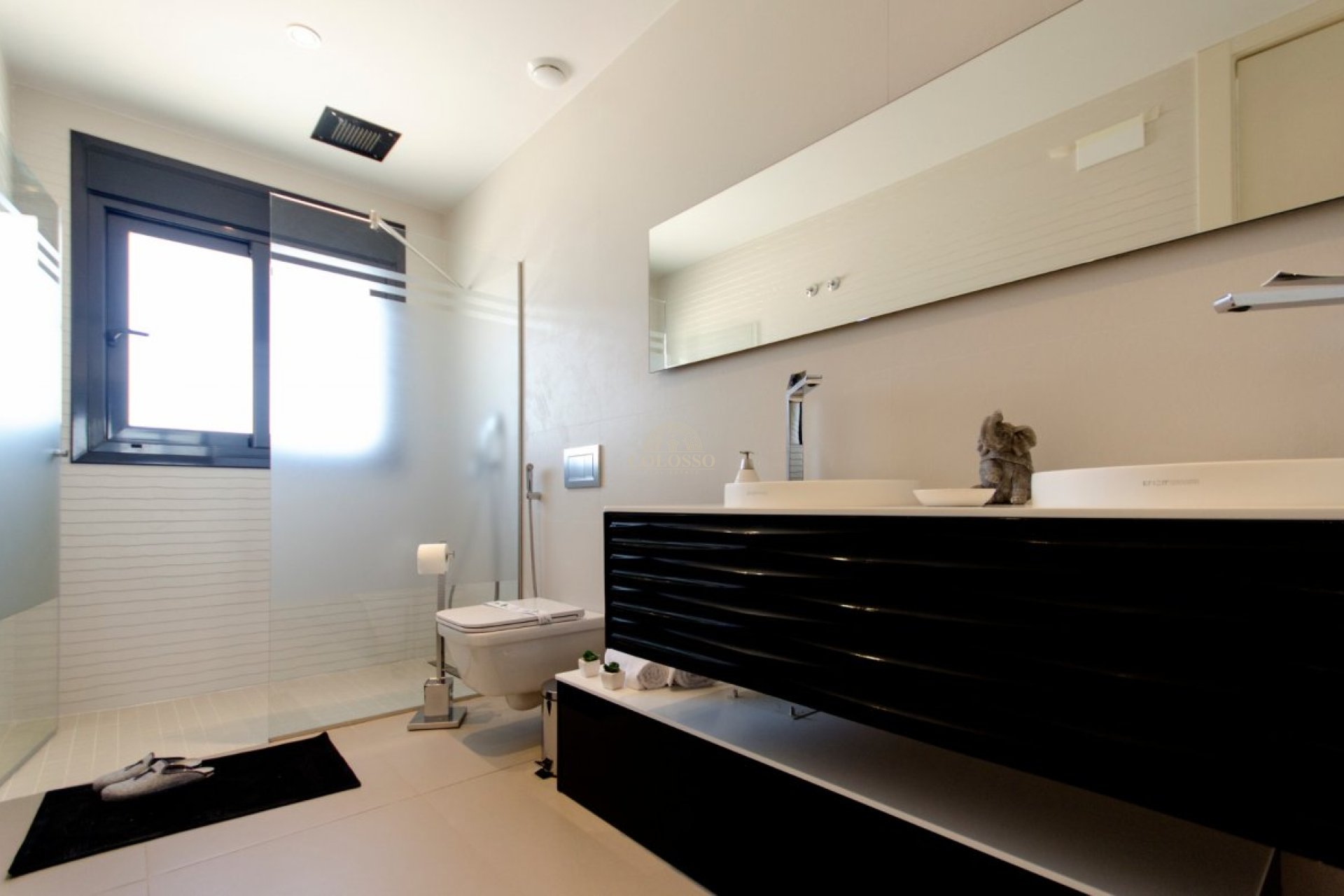 Resale - Villa -
Orihuela Costa - Campoamor