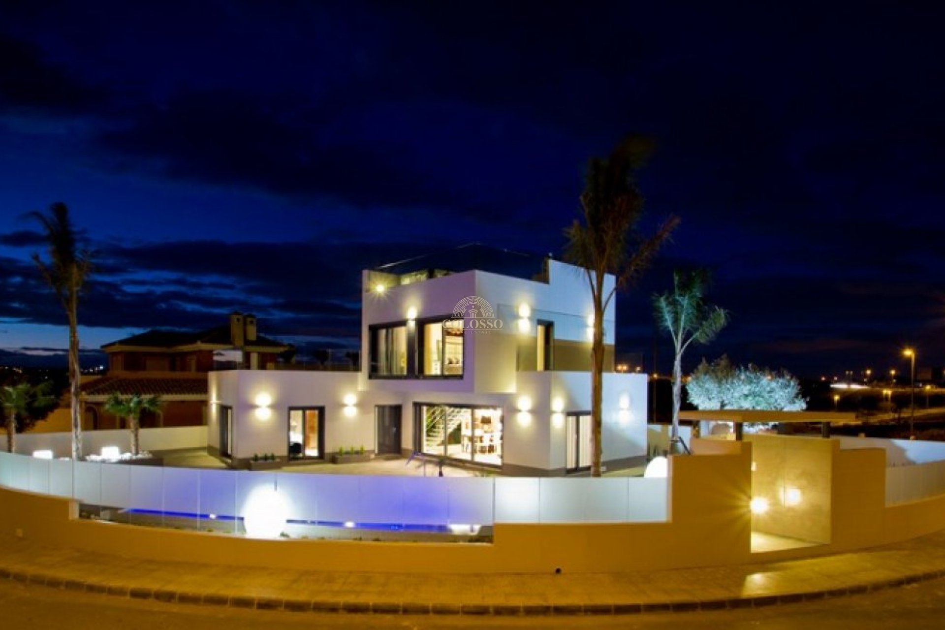 Resale - Villa -
Orihuela Costa - La Zenia