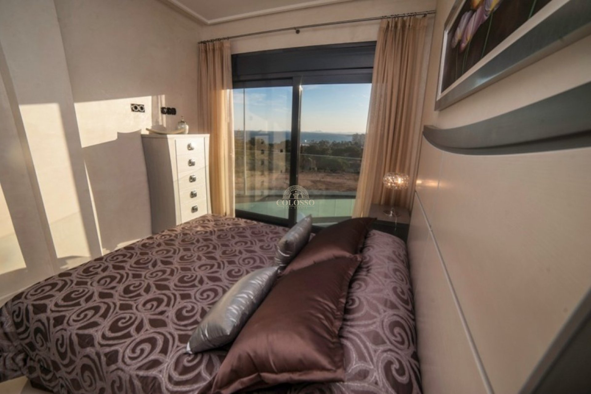 Resale - Villa -
Orihuela Costa - La Zenia