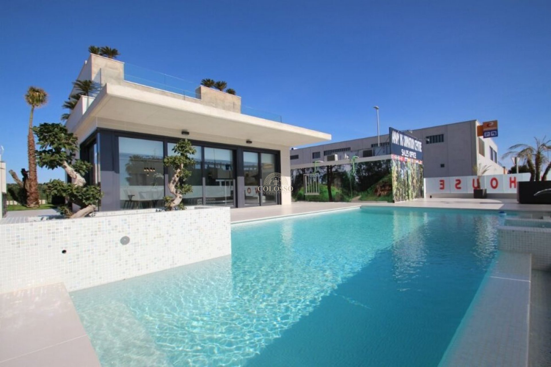 Resale - Villa -
Orihuela Costa - La Zenia