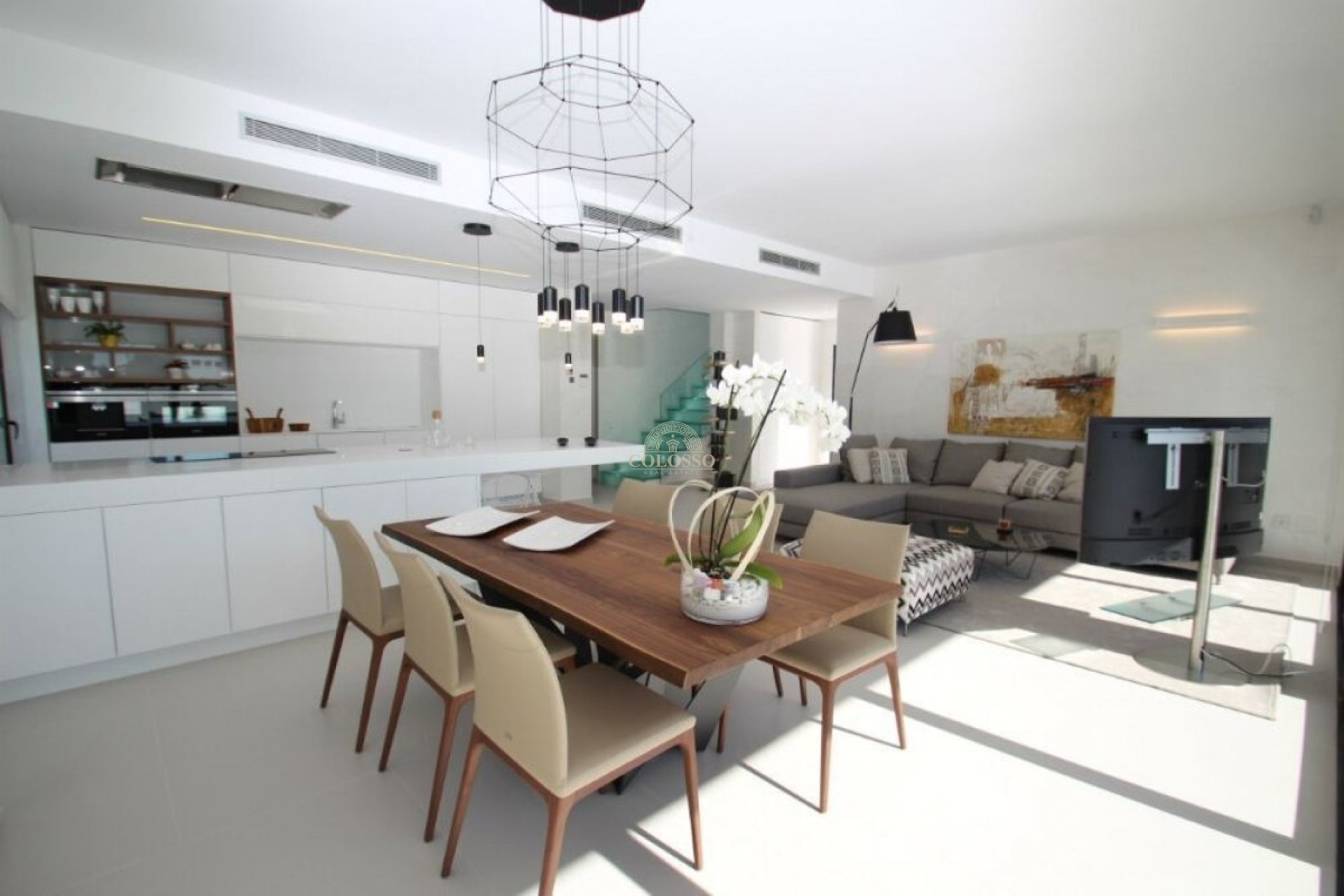 Resale - Villa -
Orihuela Costa - La Zenia