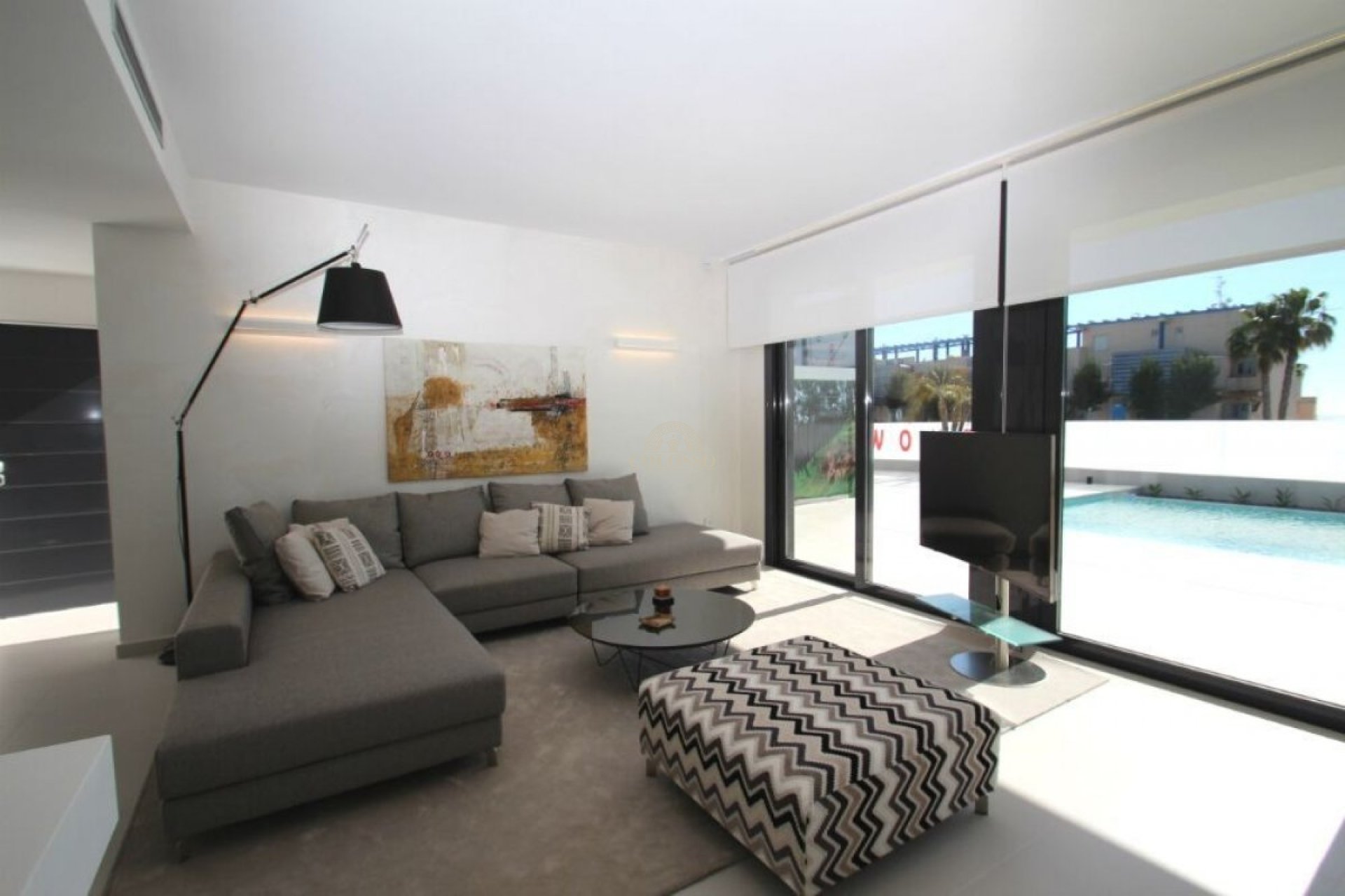 Resale - Villa -
Orihuela Costa - La Zenia