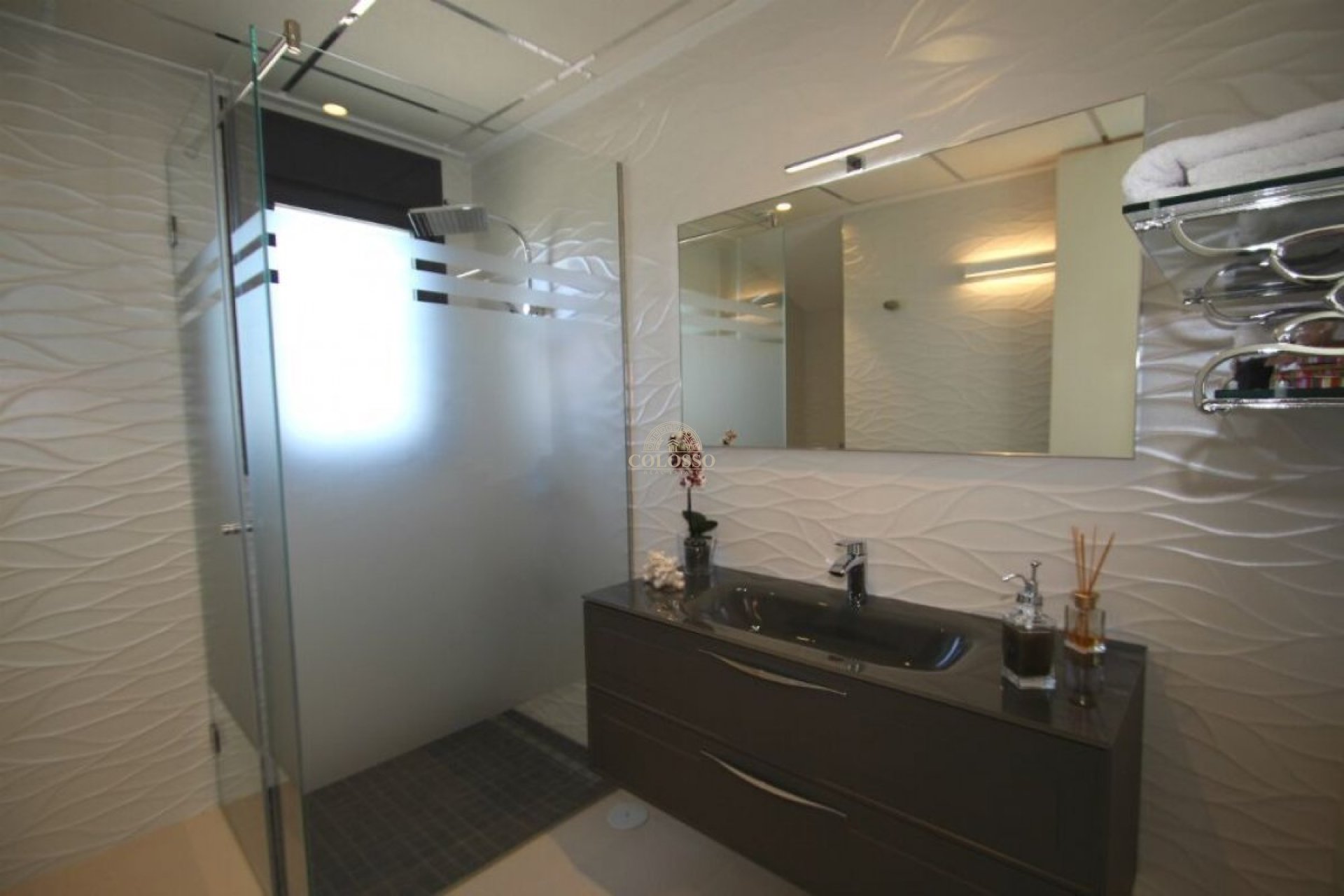 Resale - Villa -
Orihuela Costa - La Zenia
