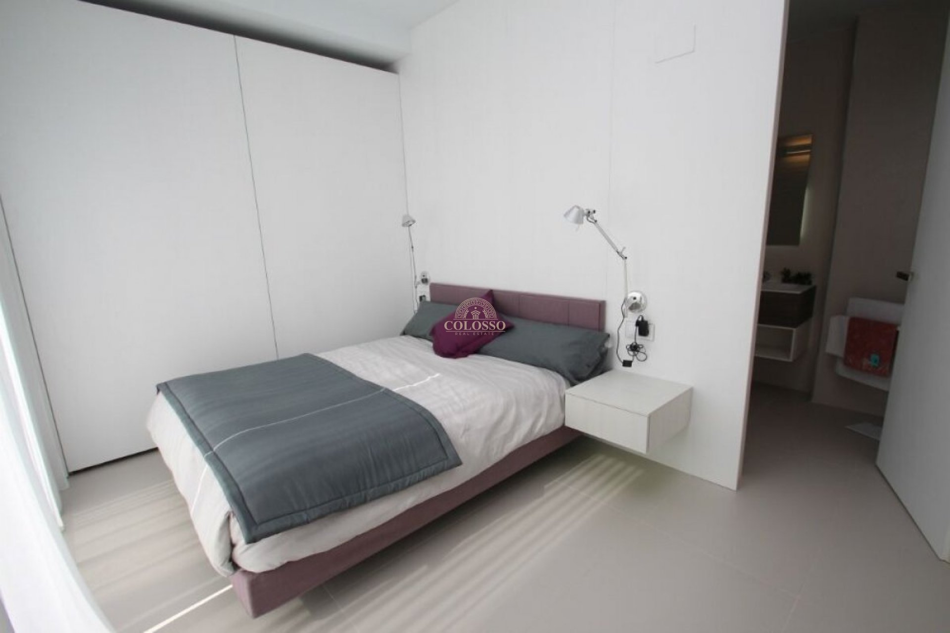 Resale - Villa -
Orihuela Costa - La Zenia
