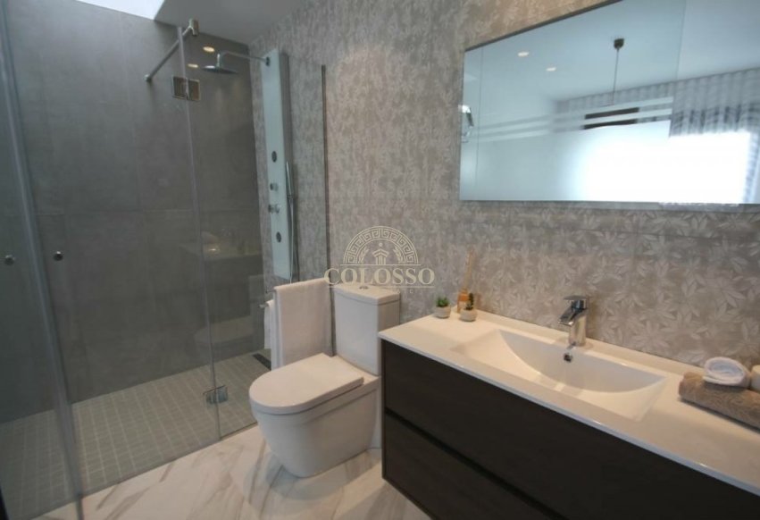 Resale - Villa -
Orihuela Costa - La Zenia