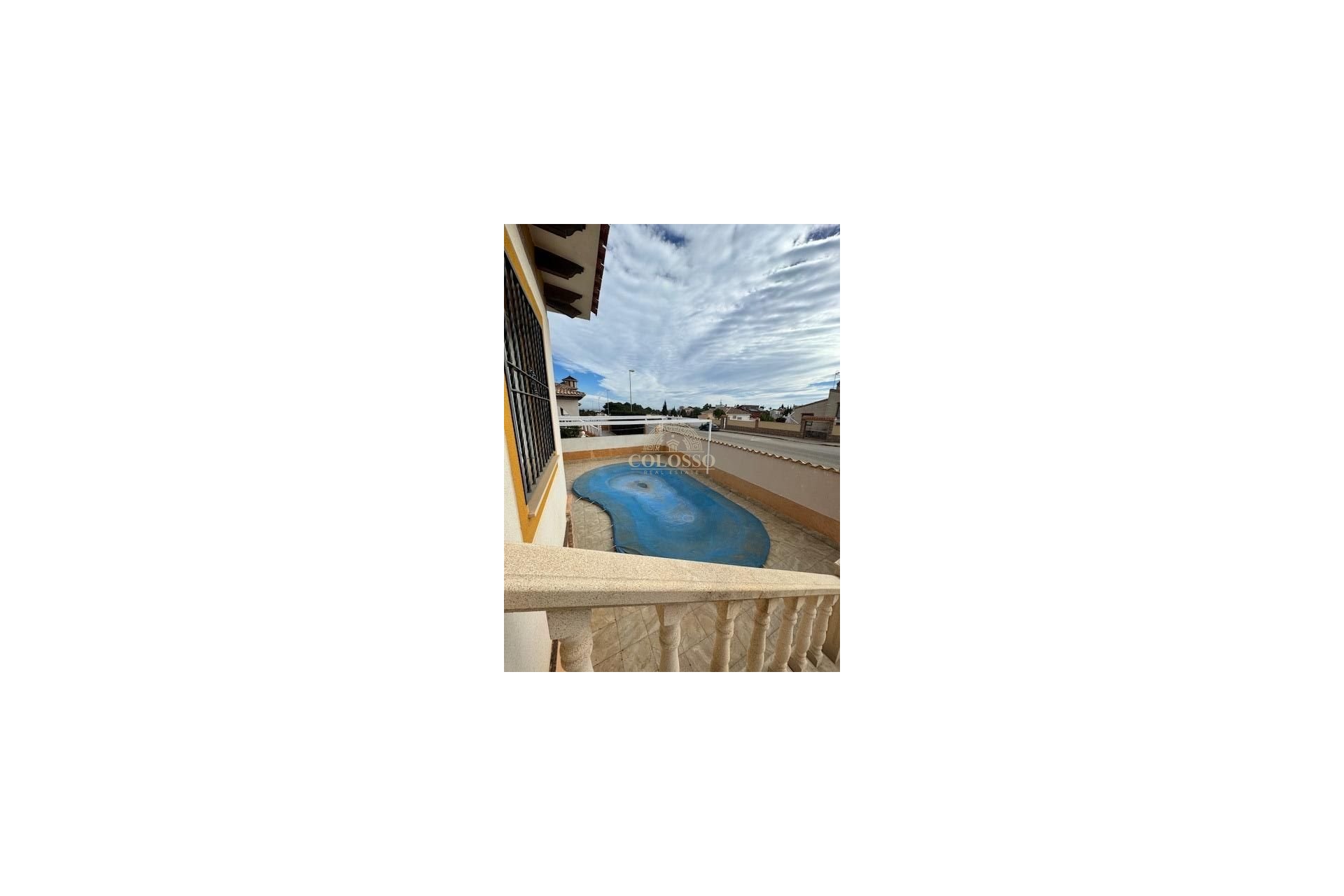 Resale - Villa -
Orihuela Costa - Montezenia