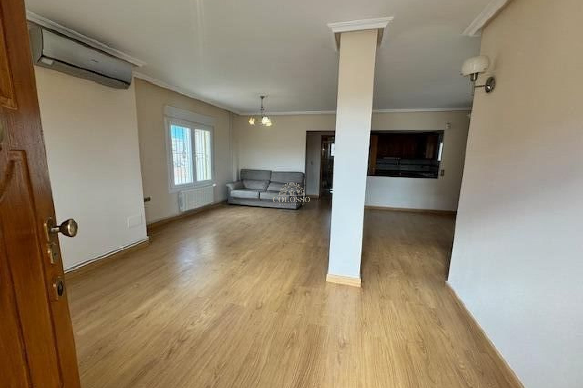 Resale - Villa -
Orihuela Costa - Montezenia
