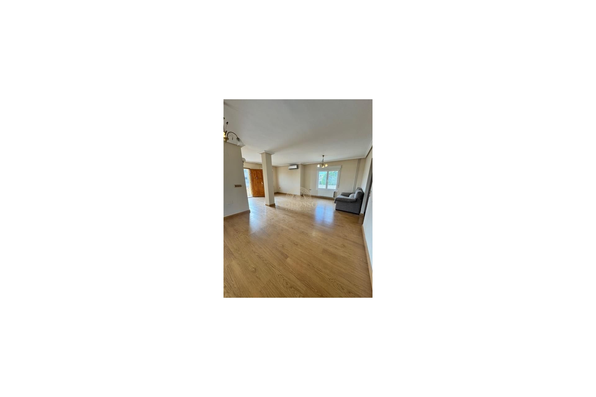 Resale - Villa -
Orihuela Costa - Montezenia