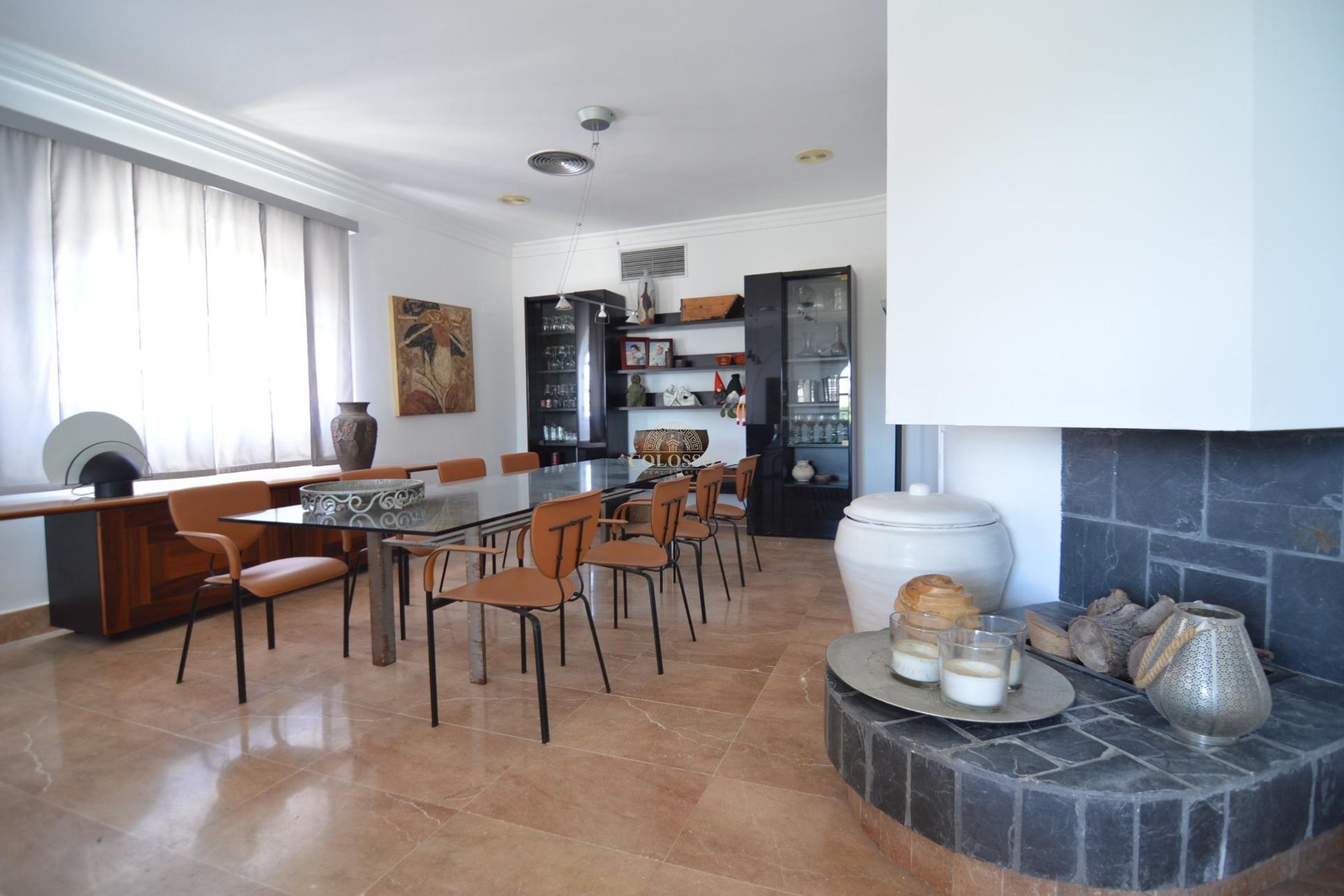 Resale - Villa -
Torrevieja - Centro