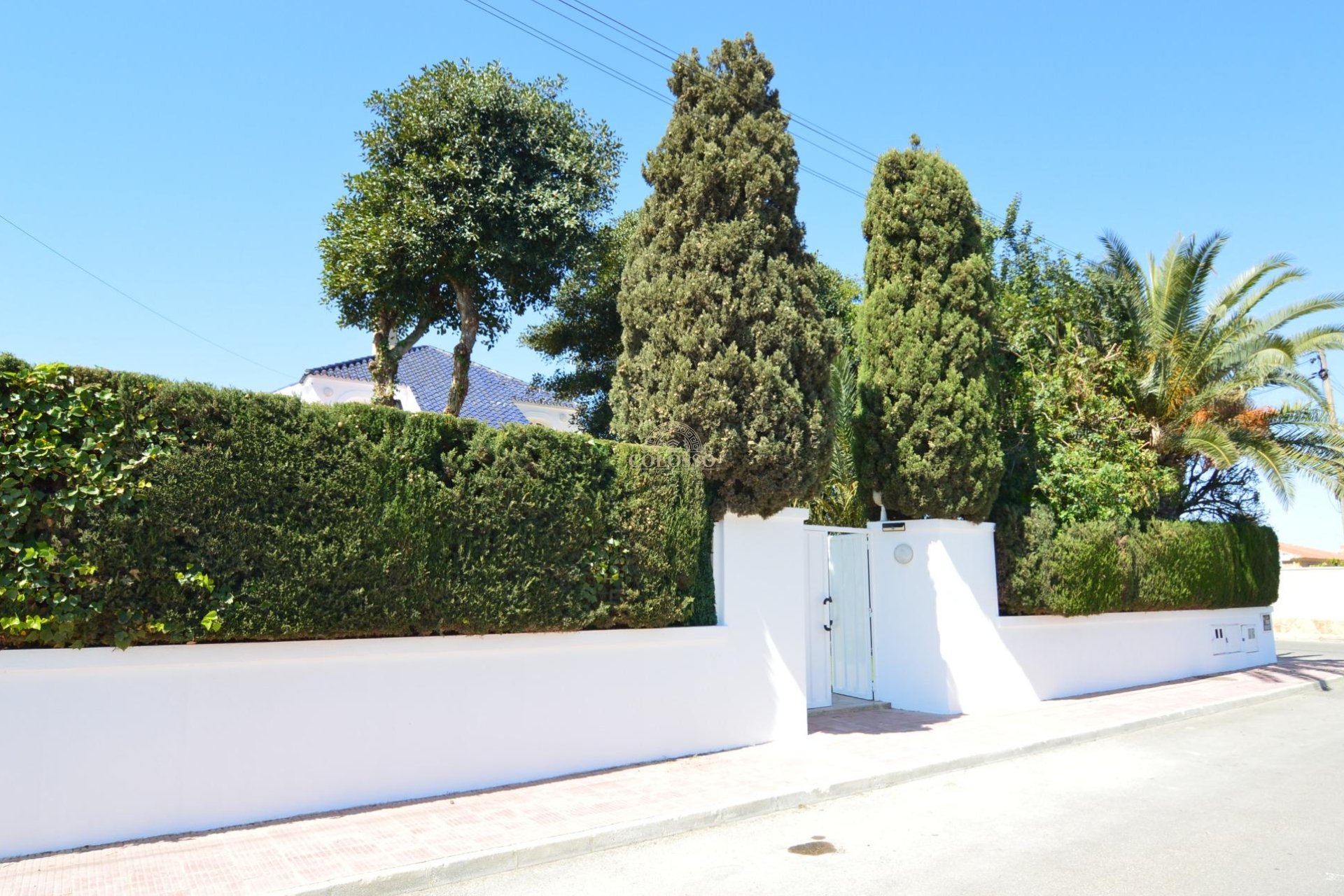 Resale - Villa -
Torrevieja - Centro