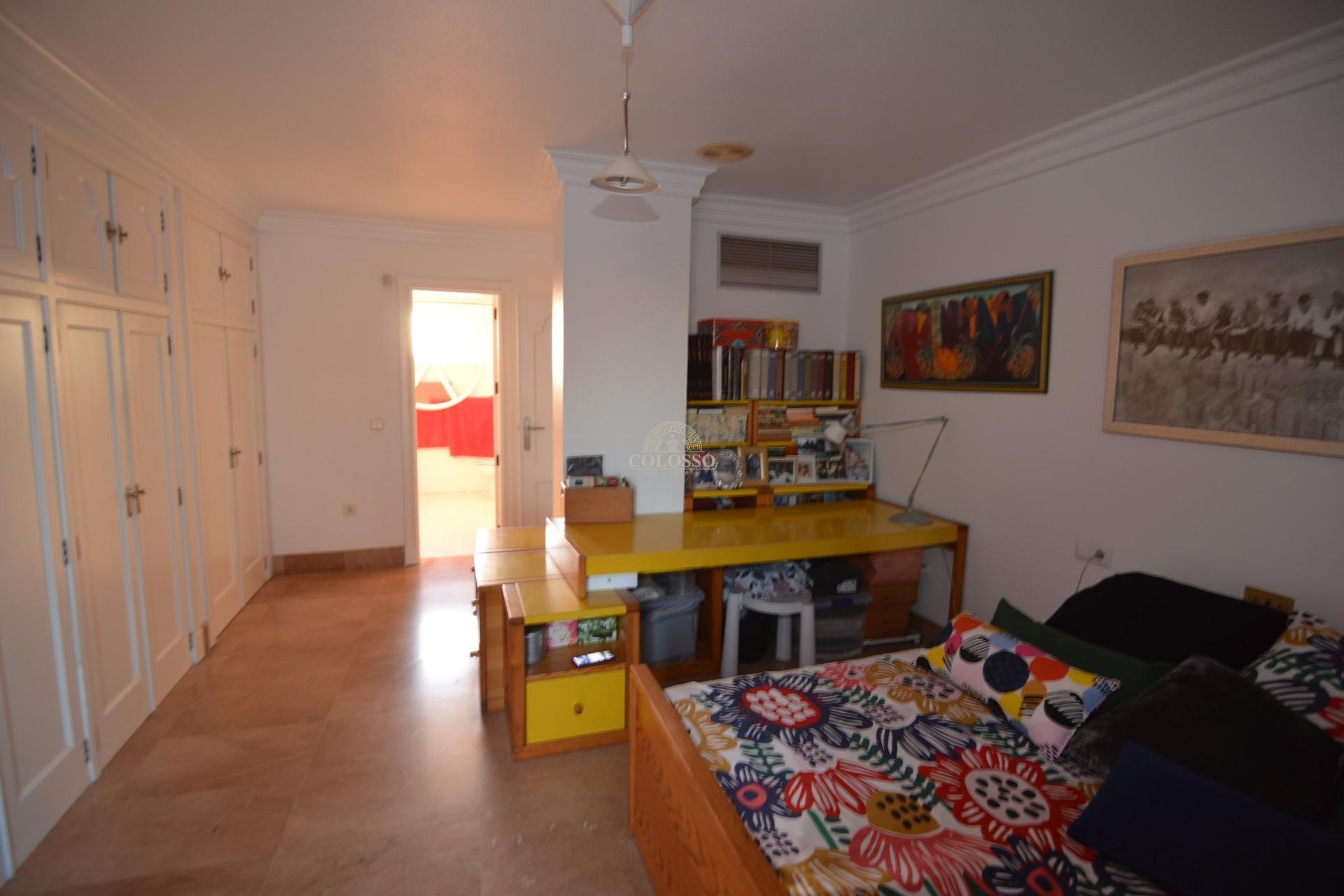 Resale - Villa -
Torrevieja - Centro