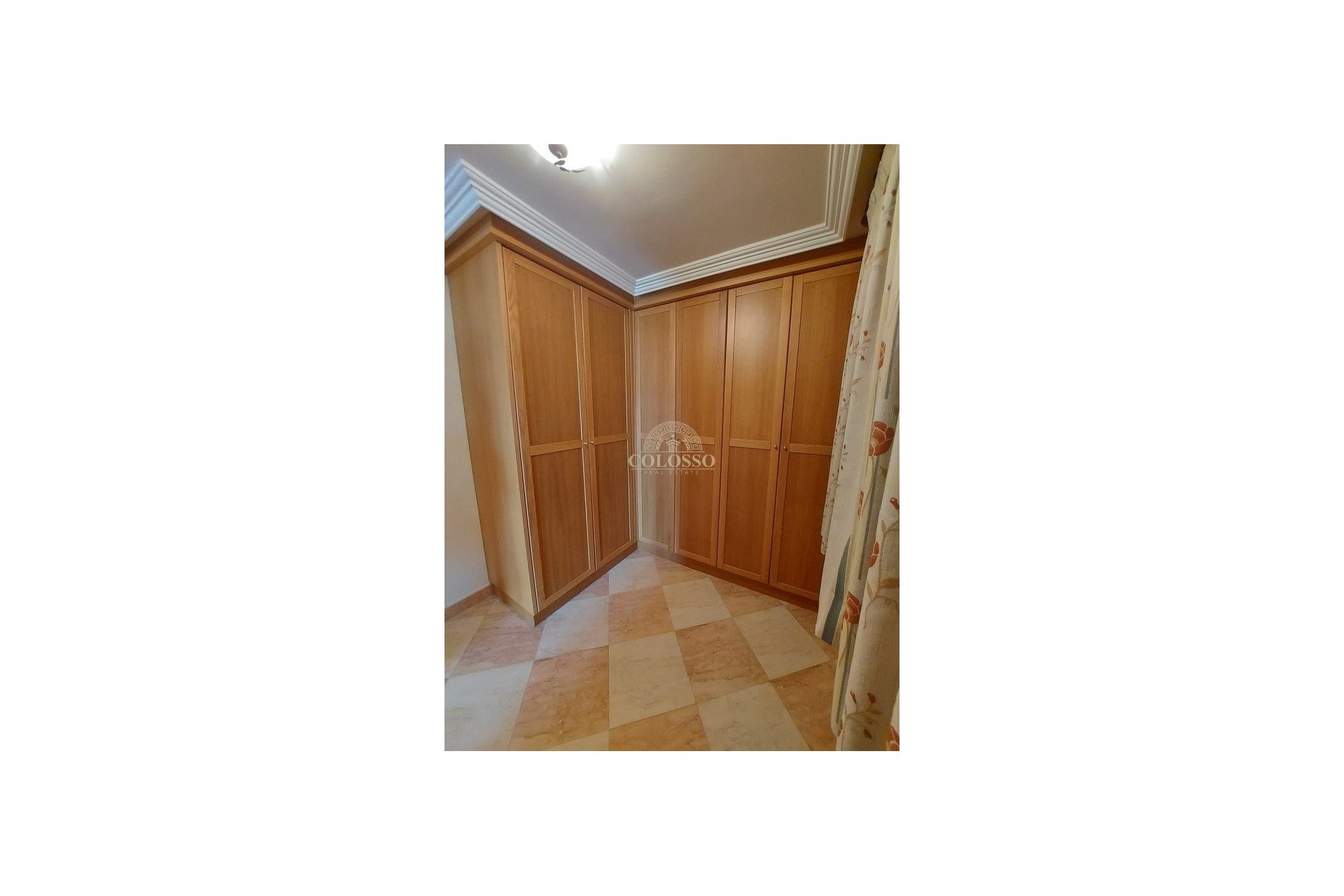 Resale - Villa -
Torrevieja - La veleta