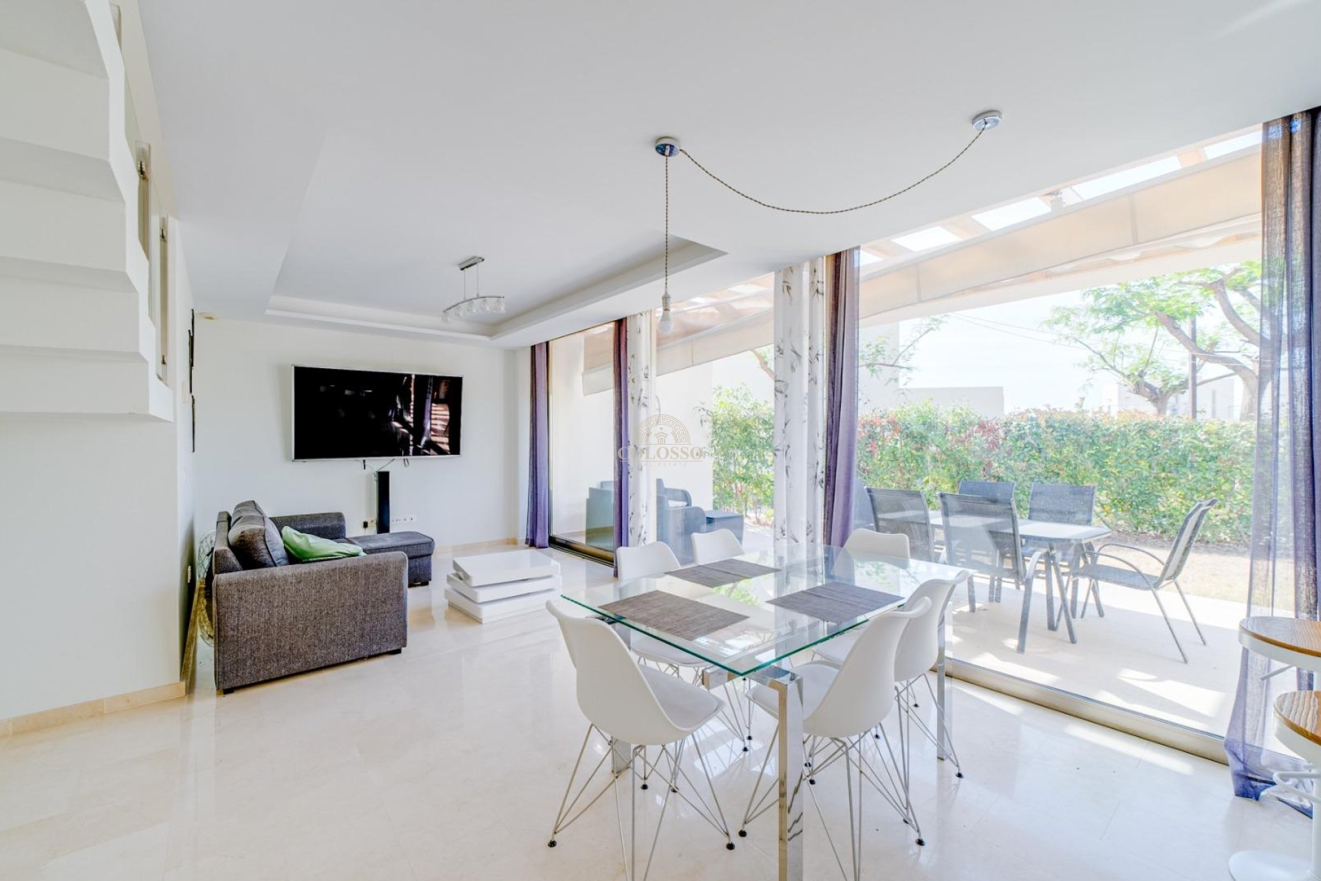 Resale - Villa -
Villajoyosa - Paraiso