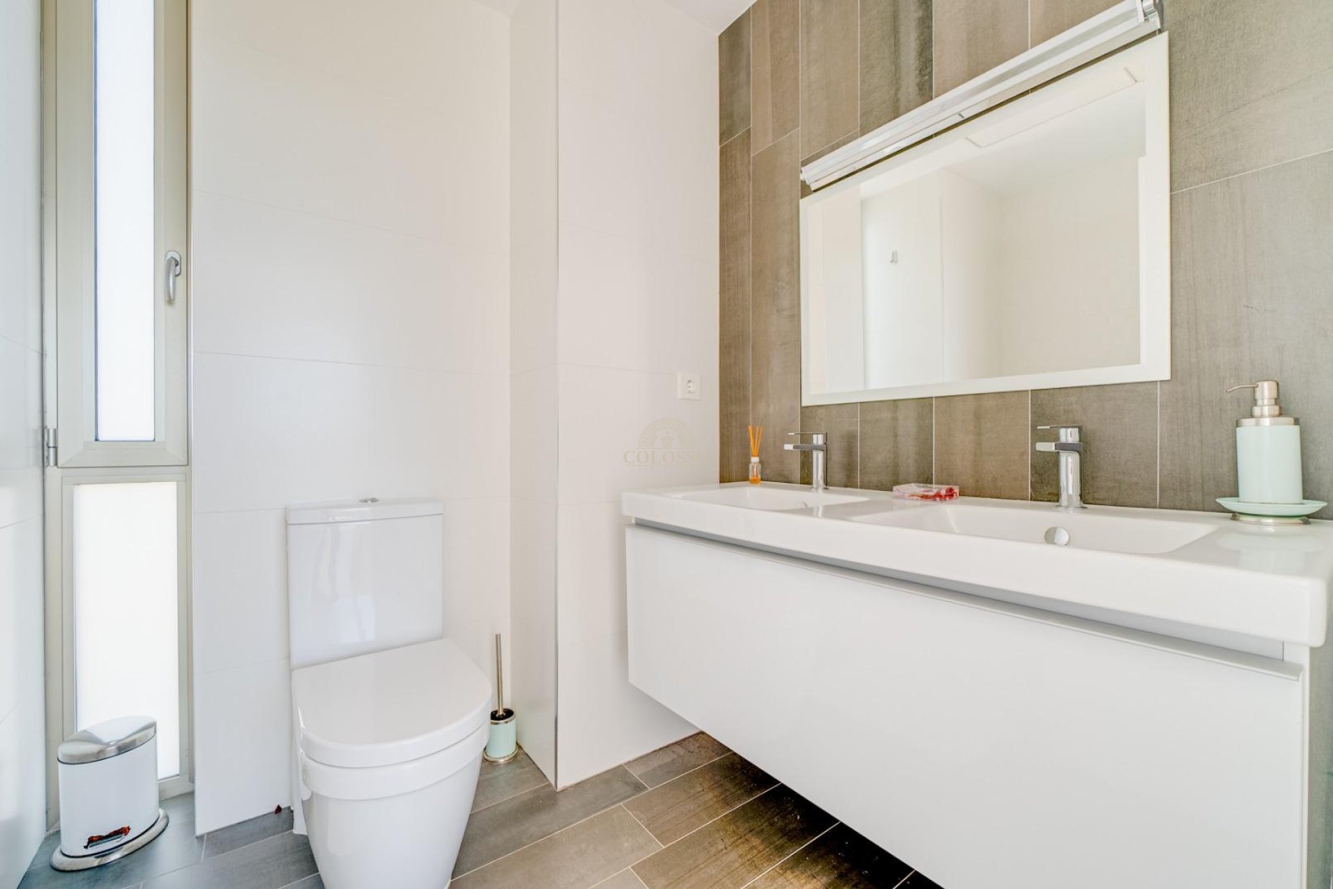 Resale - Villa -
Villajoyosa - Paraiso
