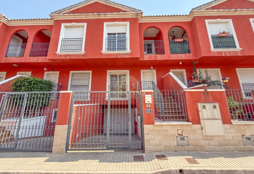 Reventa - Adosado -
Orihuela - Vega Baja