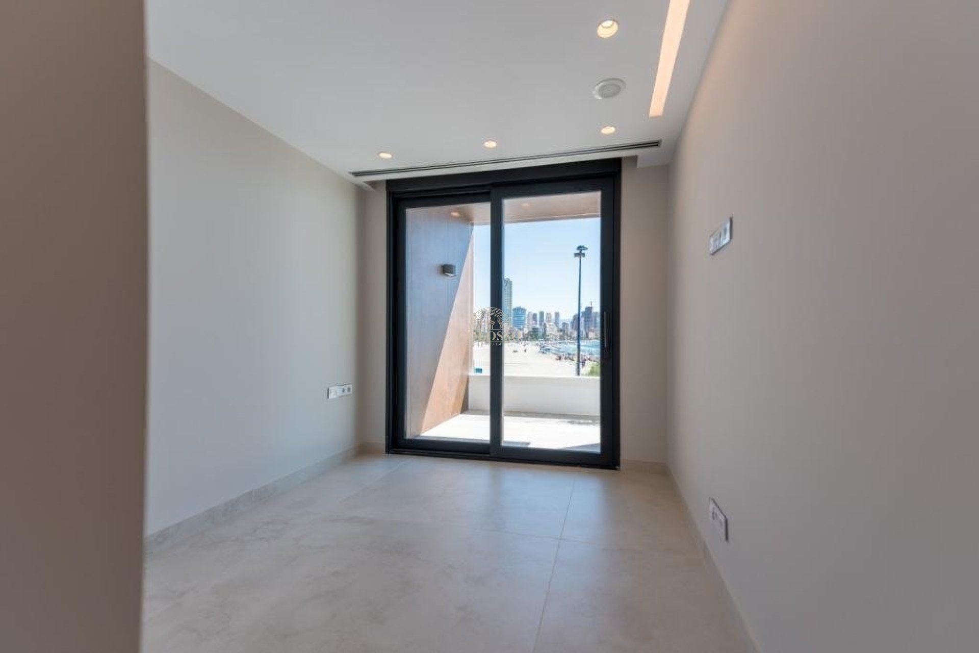 Reventa - Apartamento -
Benidorm - Poniente