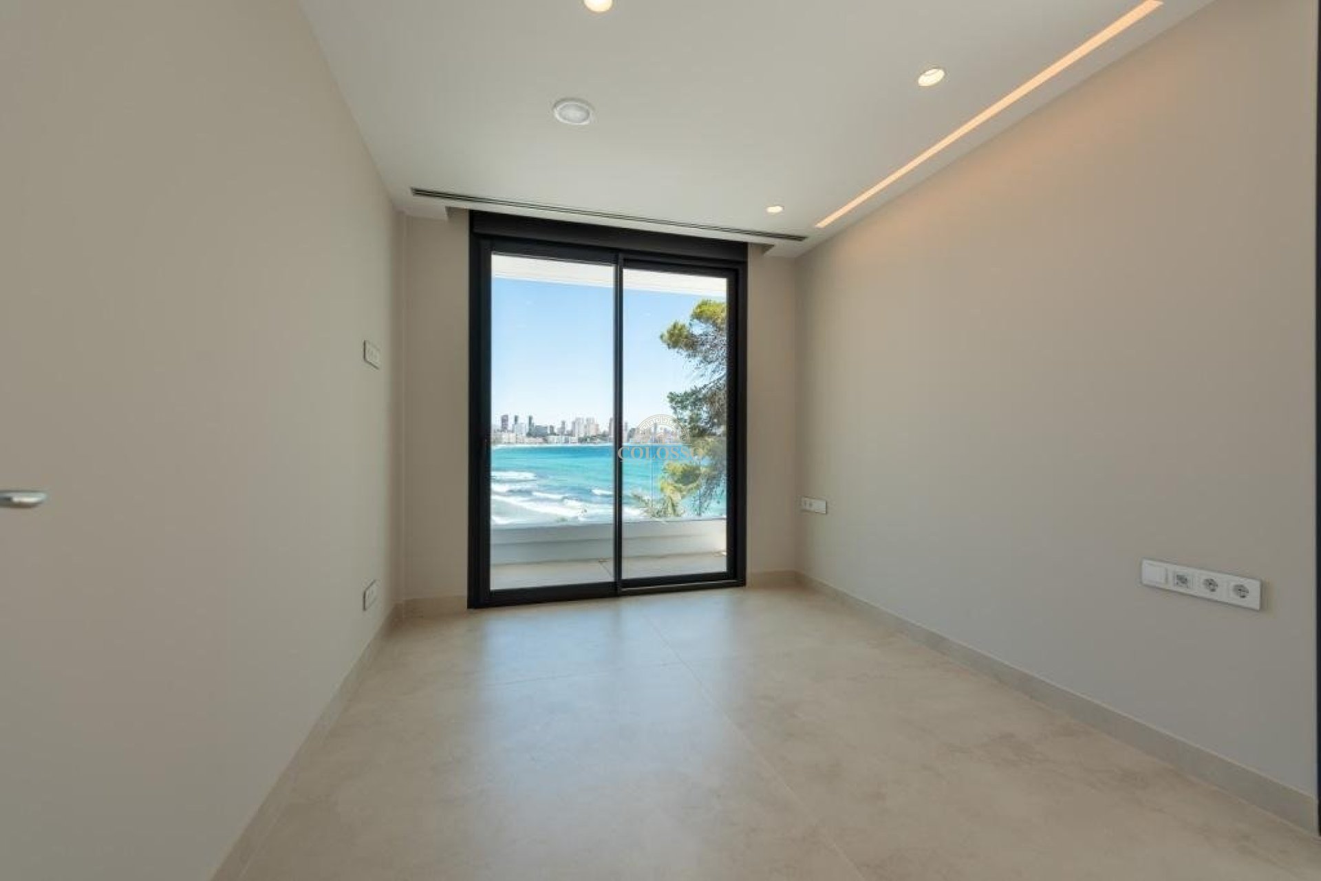 Reventa - Apartamento -
Benidorm - Poniente