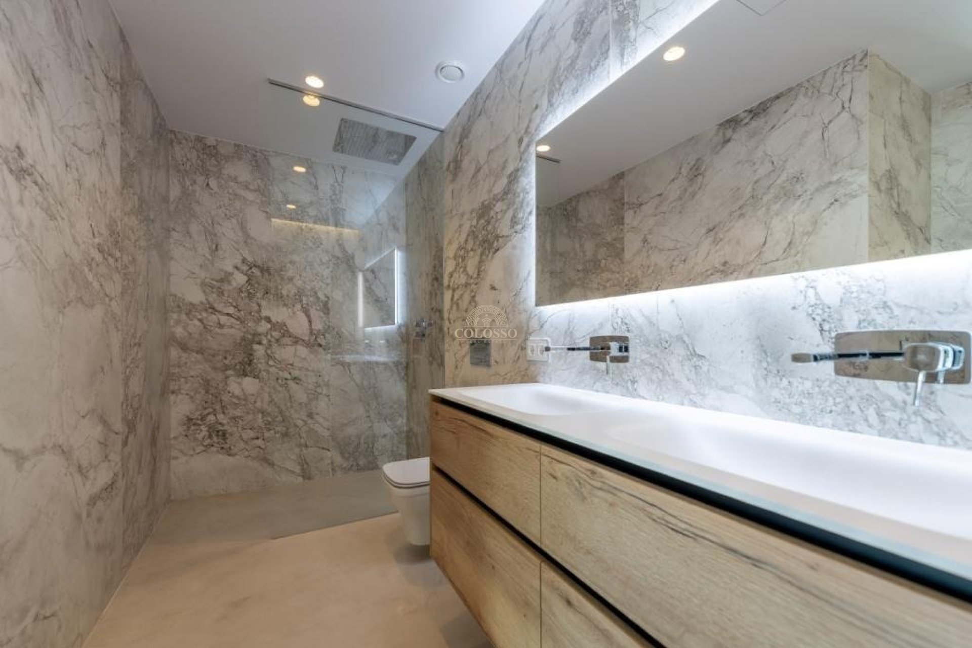 Reventa - Apartamento -
Benidorm - Poniente