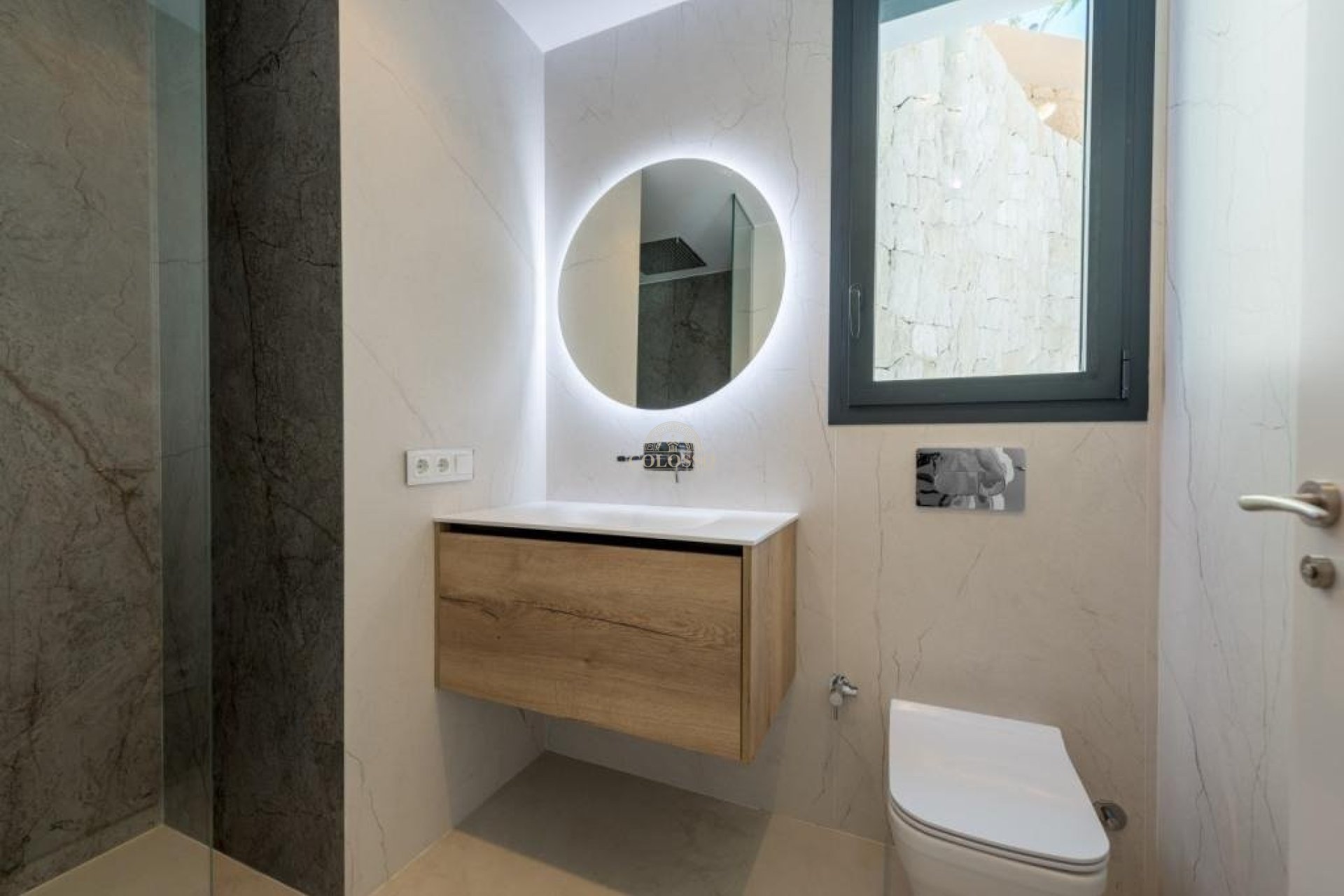 Reventa - Apartamento -
Benidorm - Poniente