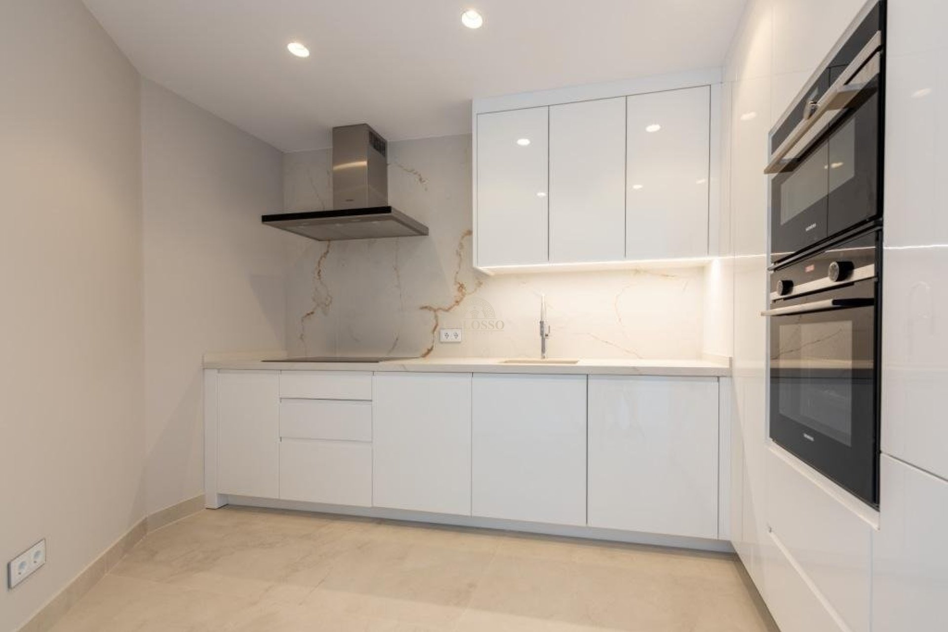 Reventa - Apartamento -
Benidorm - Poniente