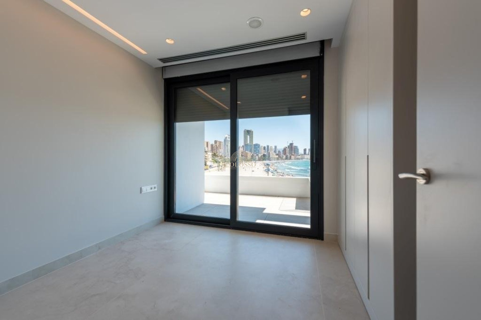 Reventa - Apartamento -
Benidorm - Poniente