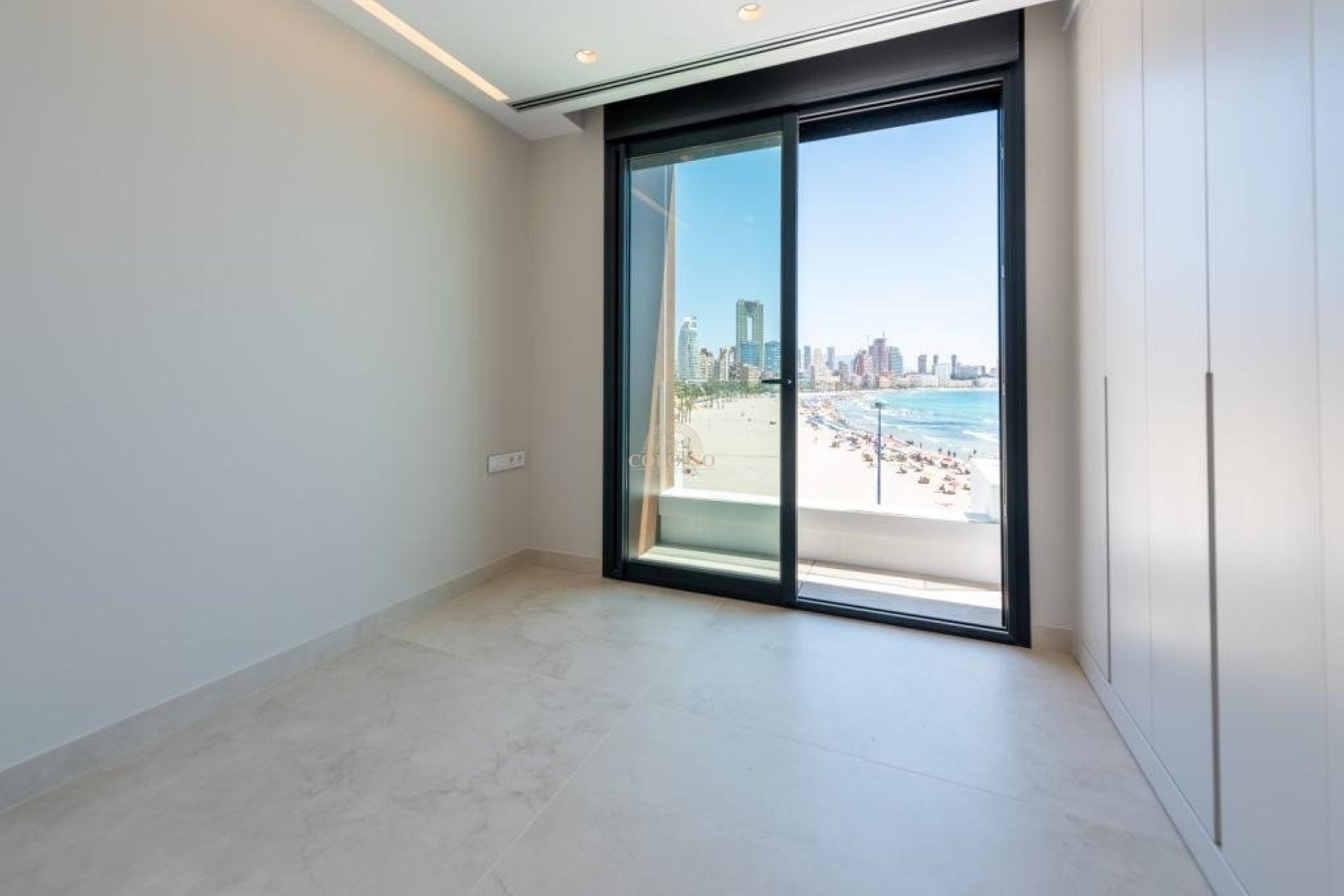 Reventa - Apartamento -
Benidorm - Poniente
