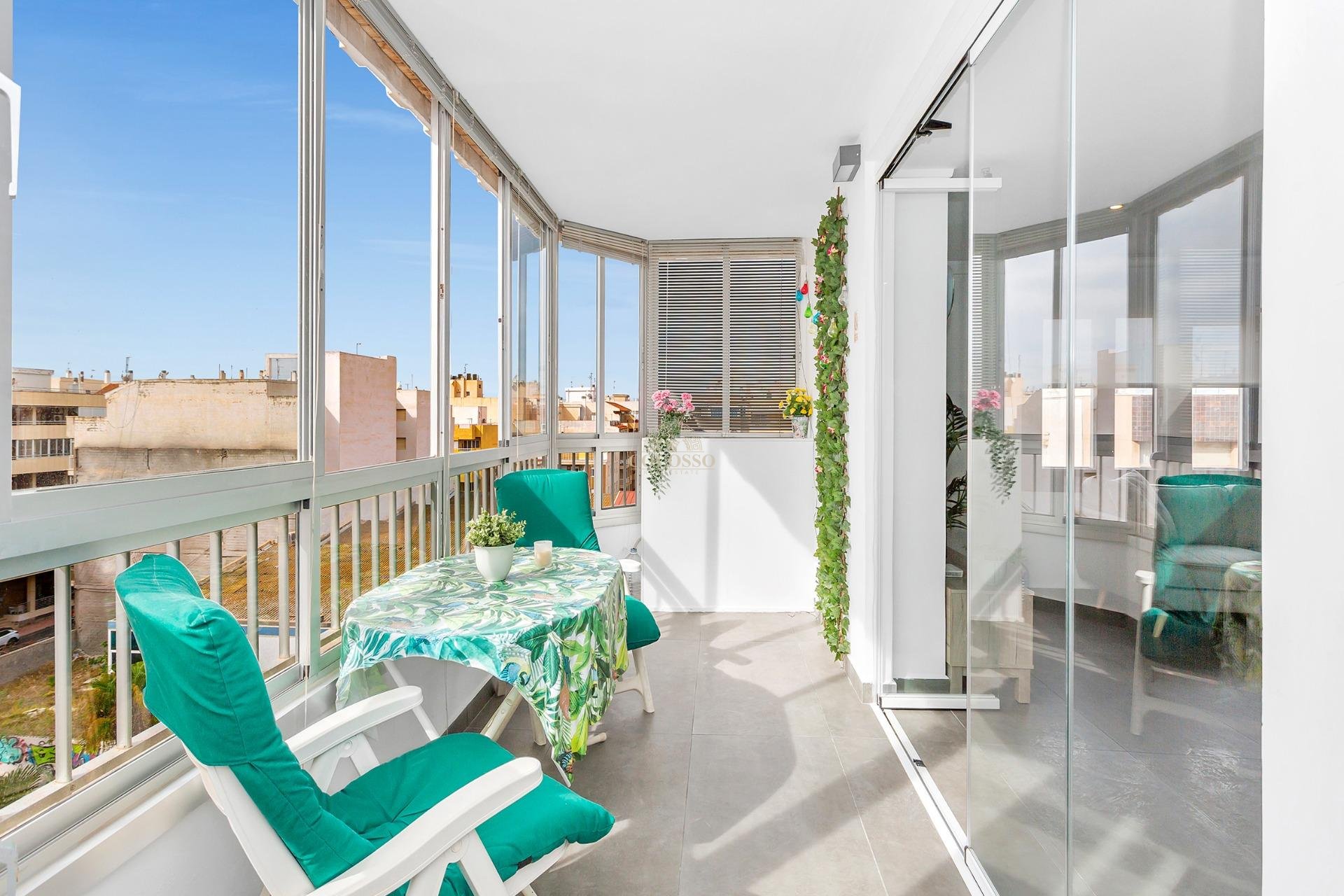 Reventa - Apartamento -
Torrevieja - Centro