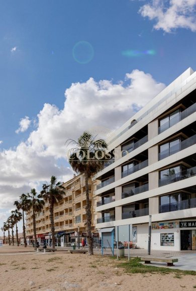 Reventa - Apartamento -
Torrevieja - La Mata