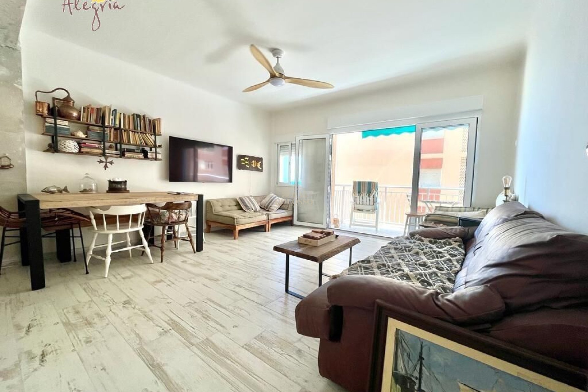 Reventa - Apartamento -
Torrevieja - Playa del Cura