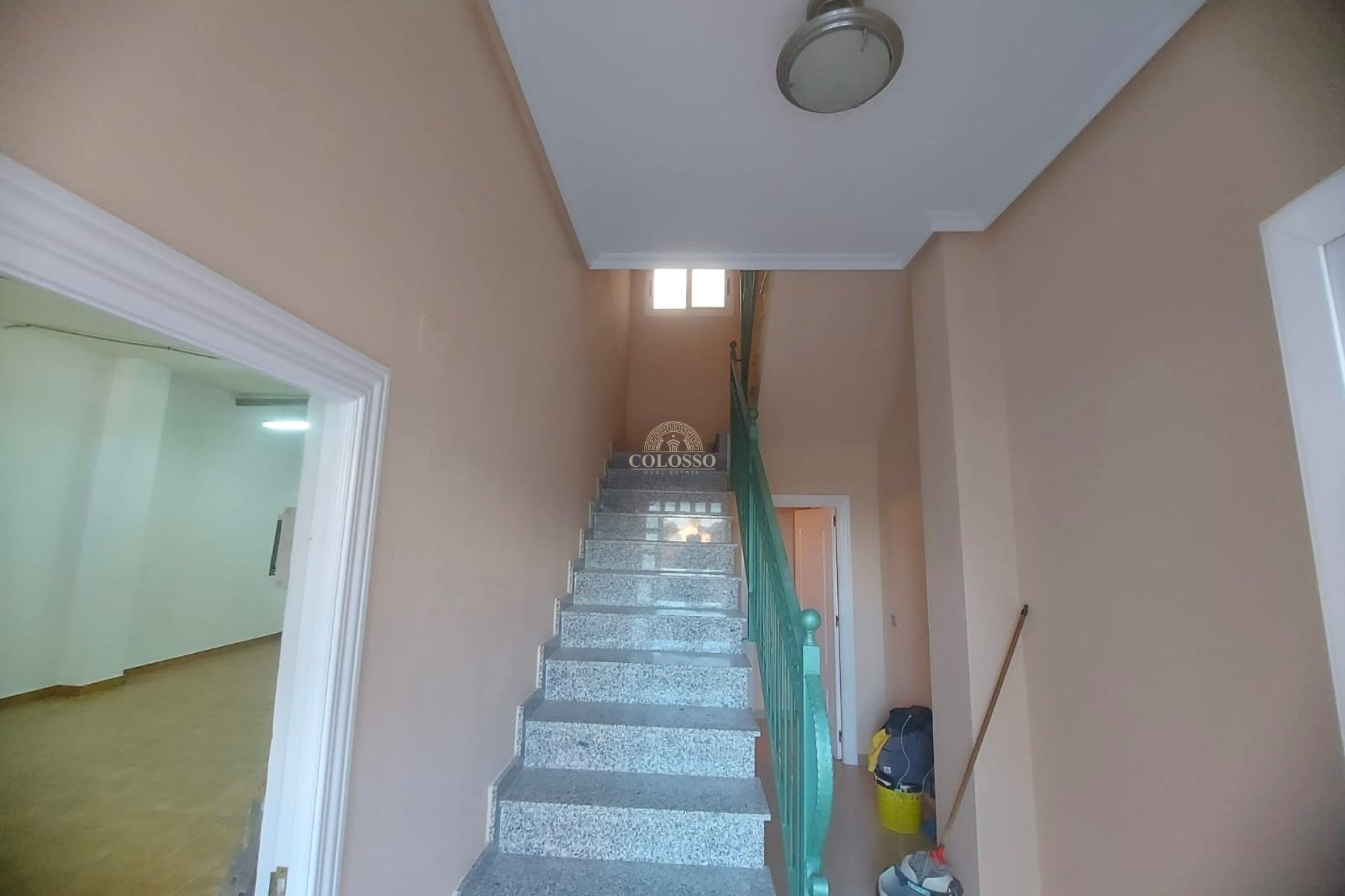 Reventa - Casa -
Orihuela