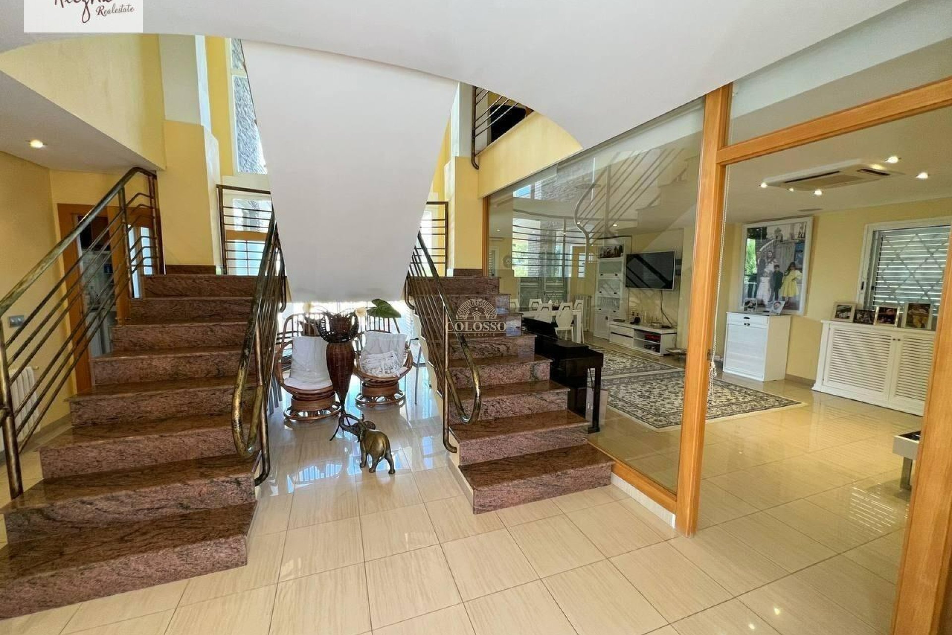 Reventa - Chalet -
Manises - Calle mayor-Masia de la Cova