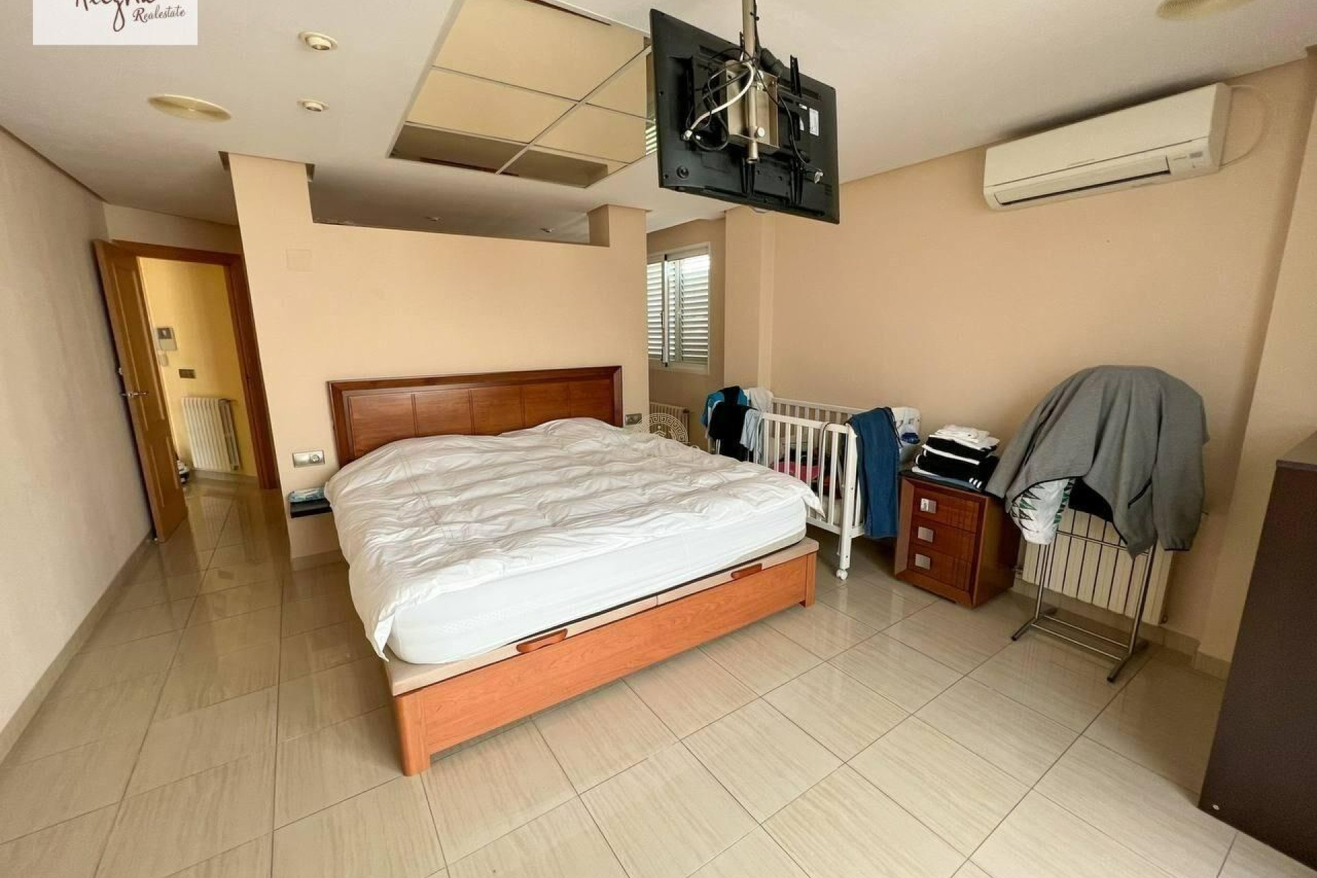 Reventa - Chalet -
Manises - Calle mayor-Masia de la Cova