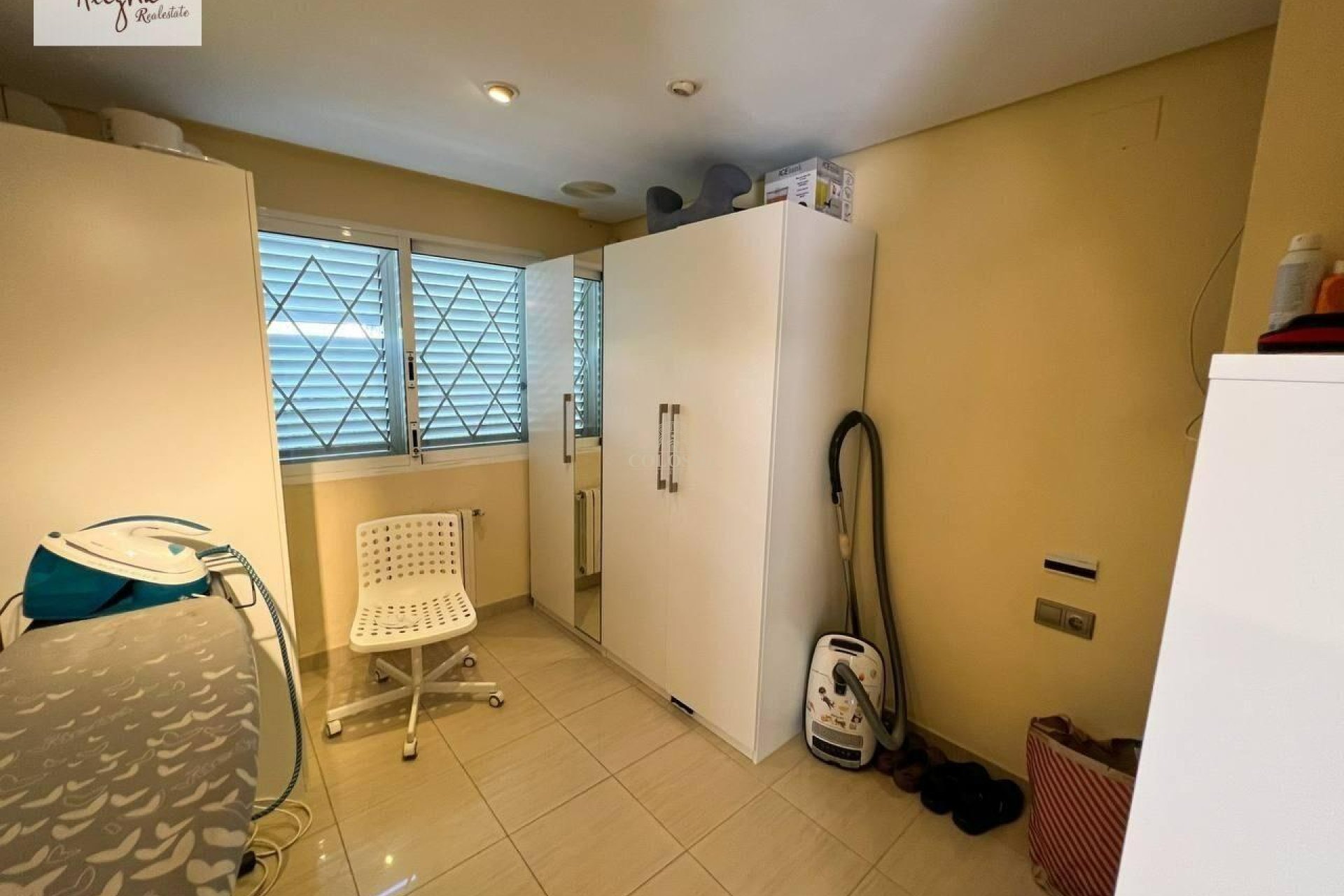 Reventa - Chalet -
Manises - Calle mayor-Masia de la Cova