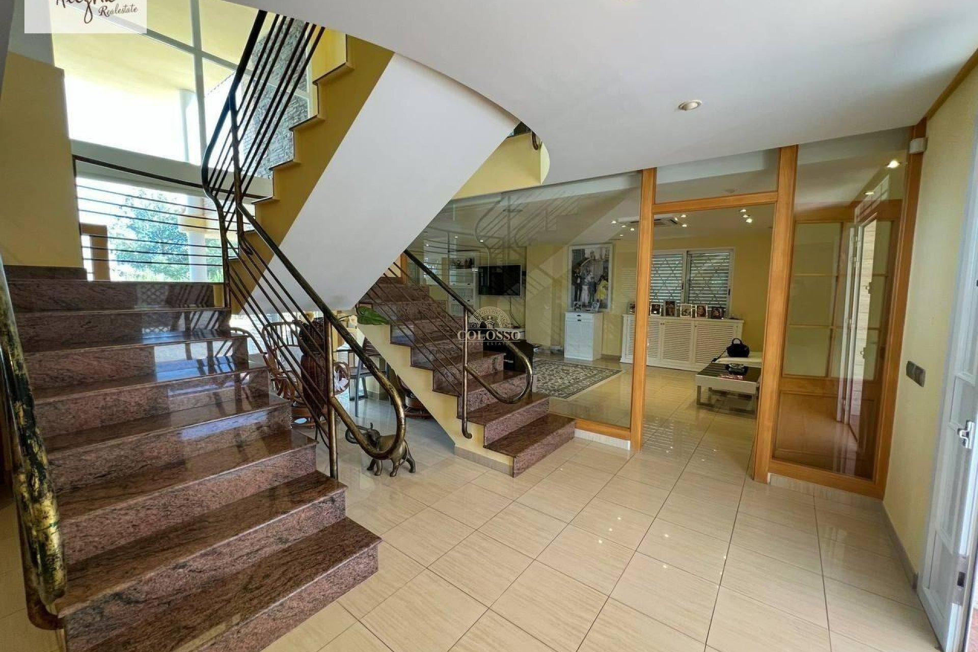 Reventa - Chalet -
Manises - Calle mayor-Masia de la Cova