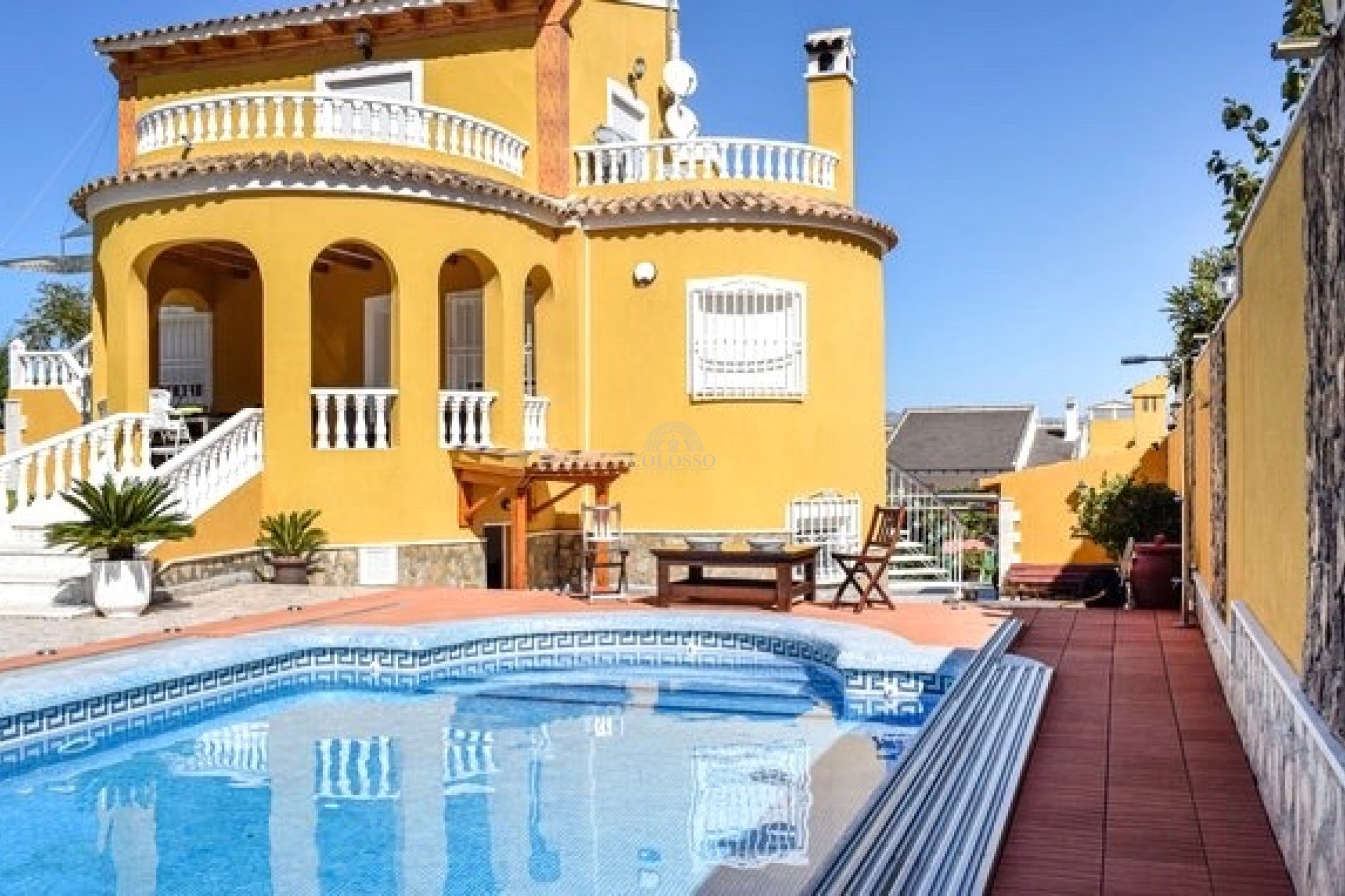 Reventa - Chalet -
Orihuela