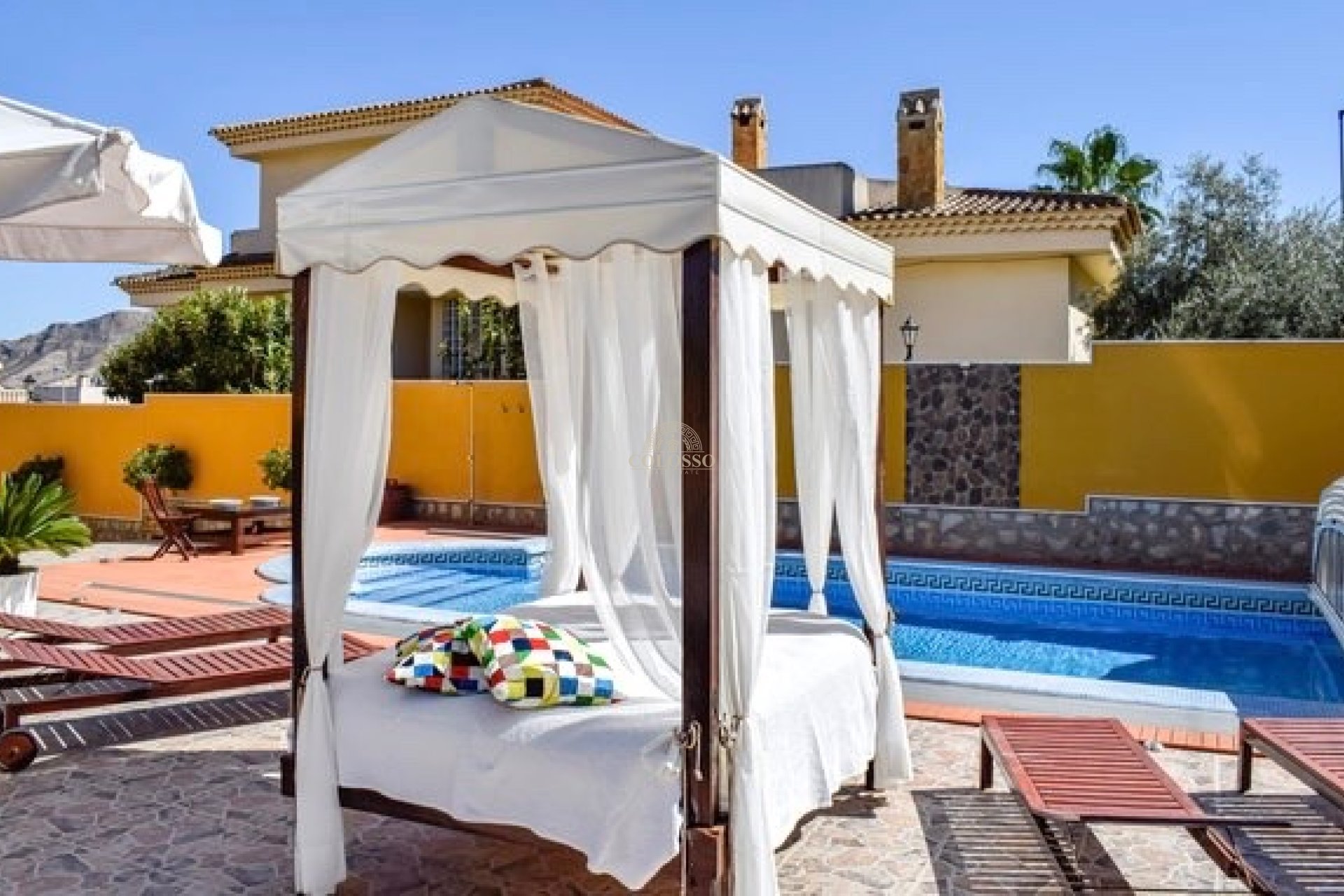 Reventa - Chalet -
Orihuela